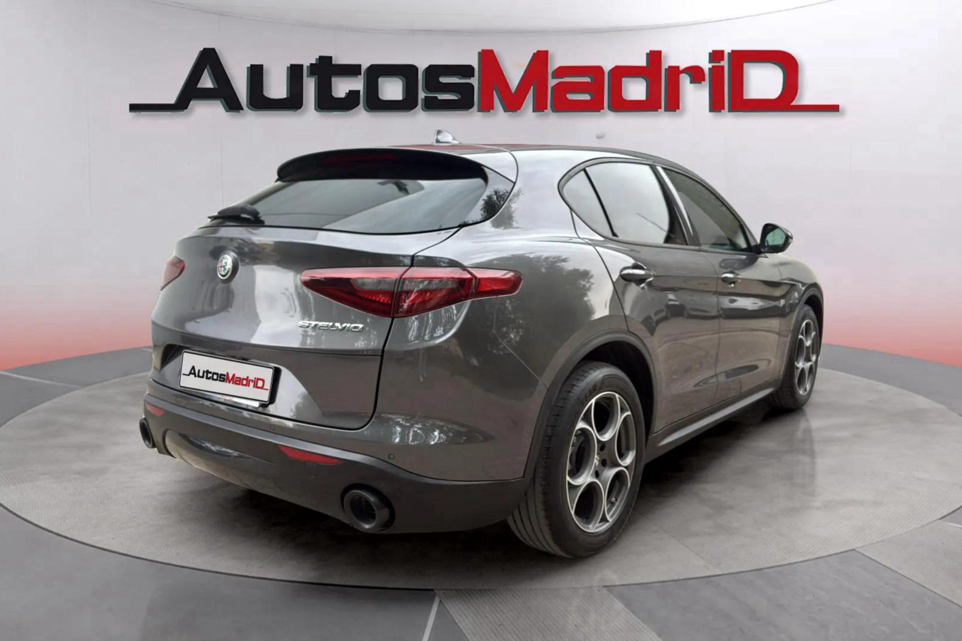Alfa Romeo Stelvio 2.2 Diesel Sprint RWD - foto 7
