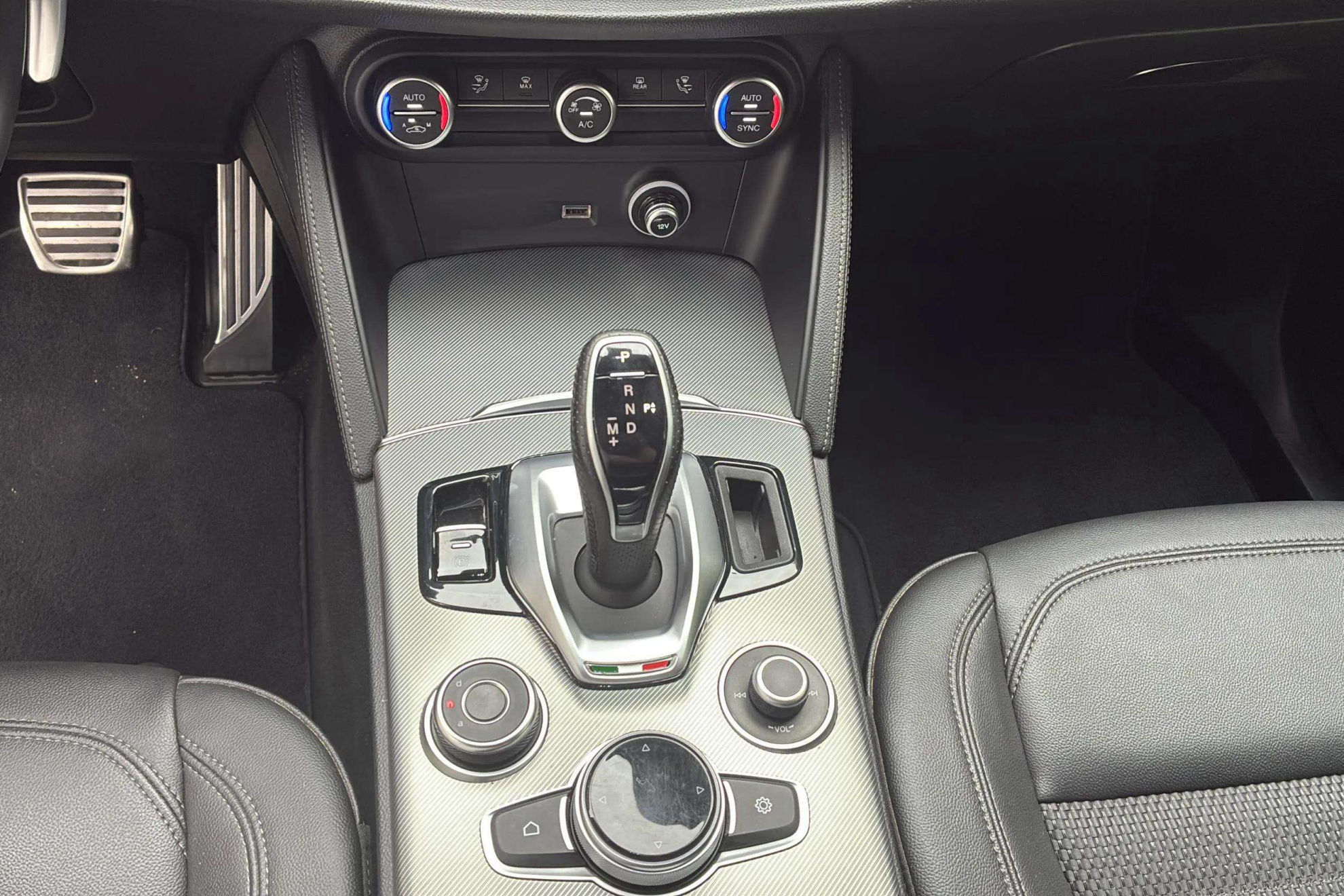 Alfa Romeo Stelvio 2.2 Diesel Sprint RWD - foto 25