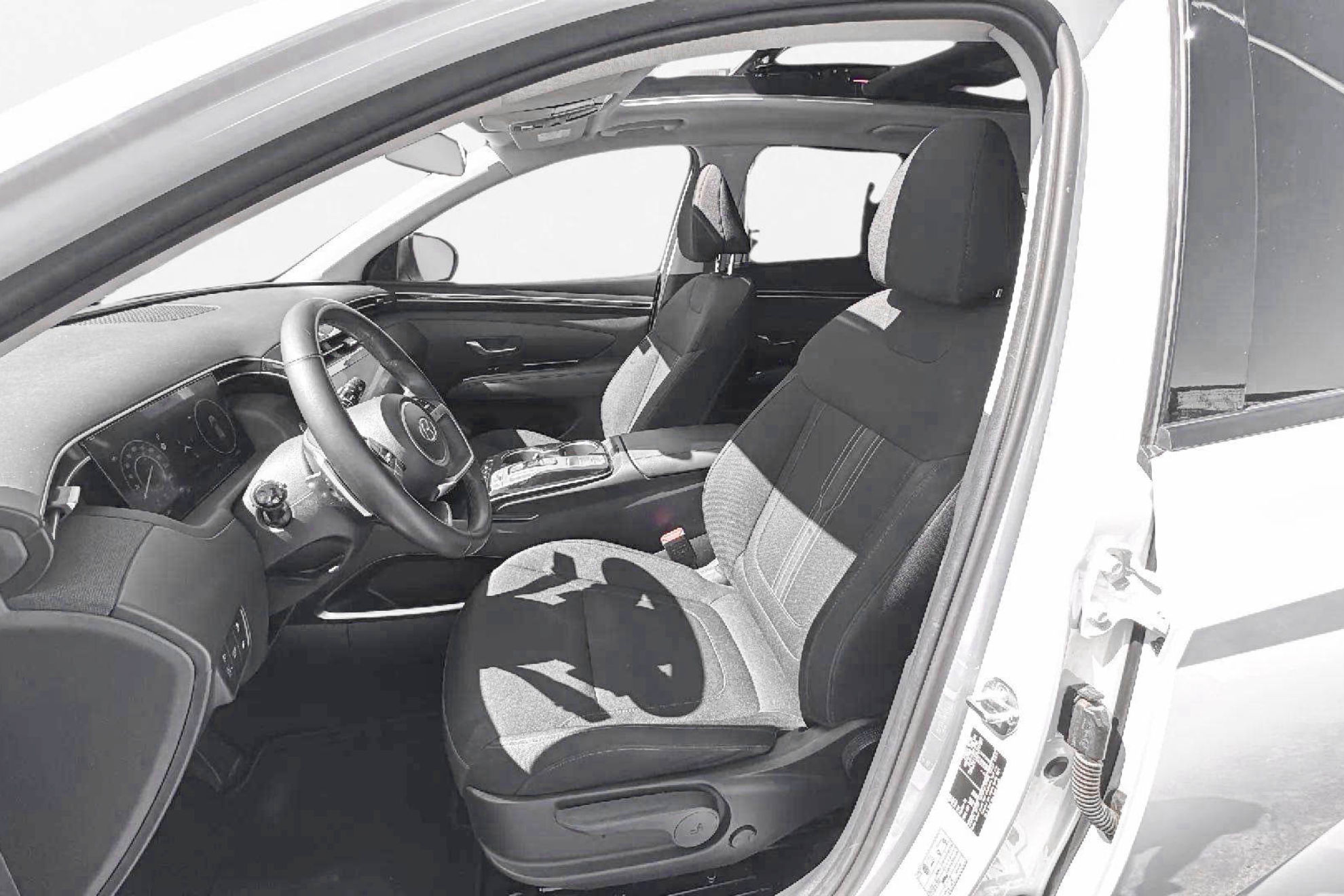 Hyundai Tucson 1.6 T-GDi PHEV Maxx 4x4 - foto 13