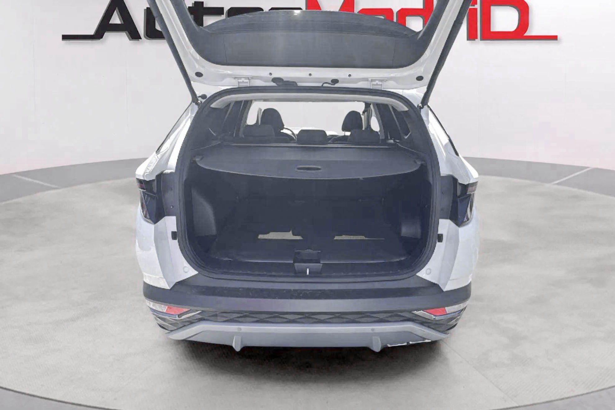 Hyundai Tucson 1.6 T-GDi PHEV Maxx 4x4 - foto 9