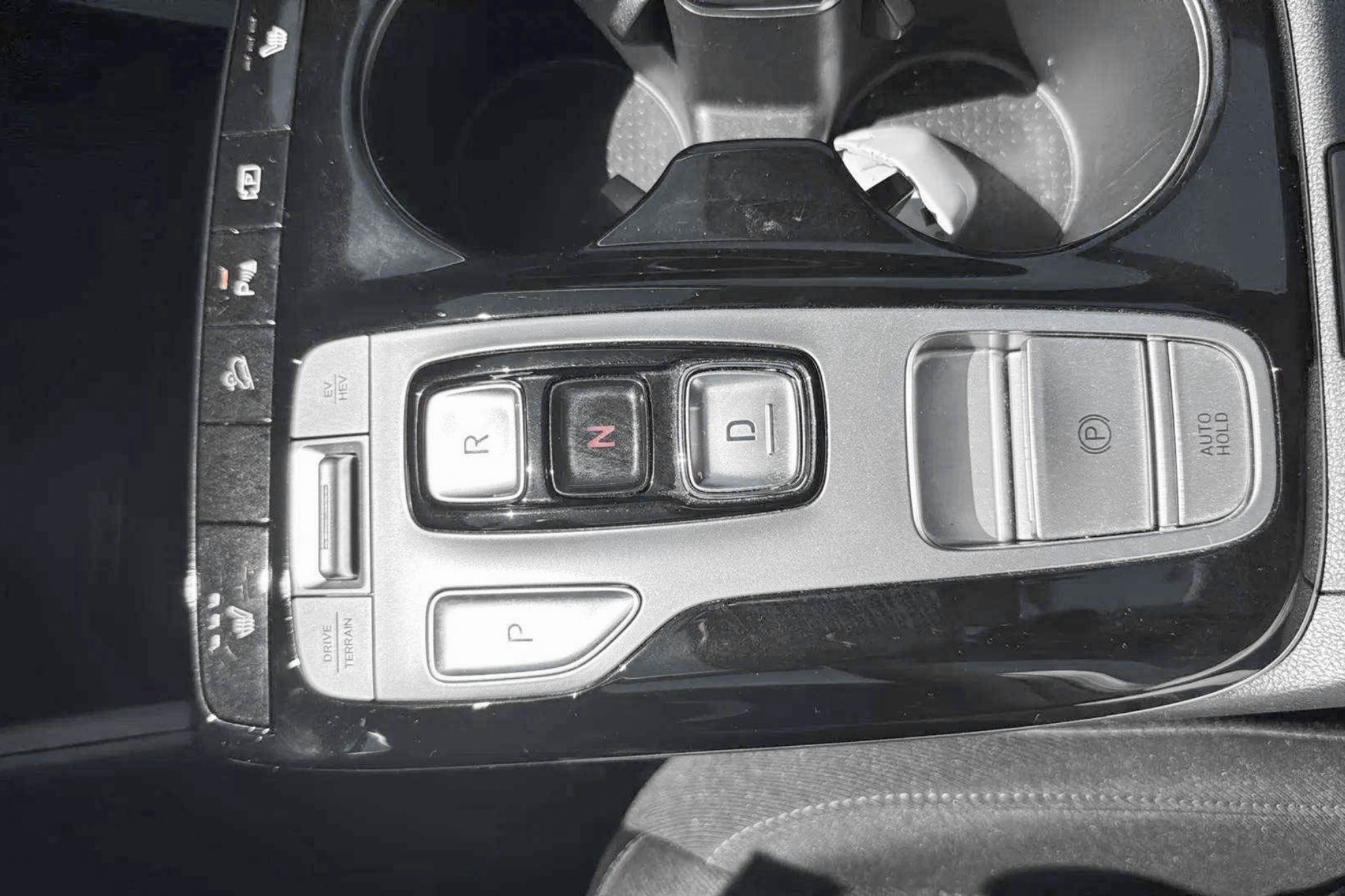 Hyundai Tucson 1.6 T-GDi PHEV Maxx 4x4 - foto 37