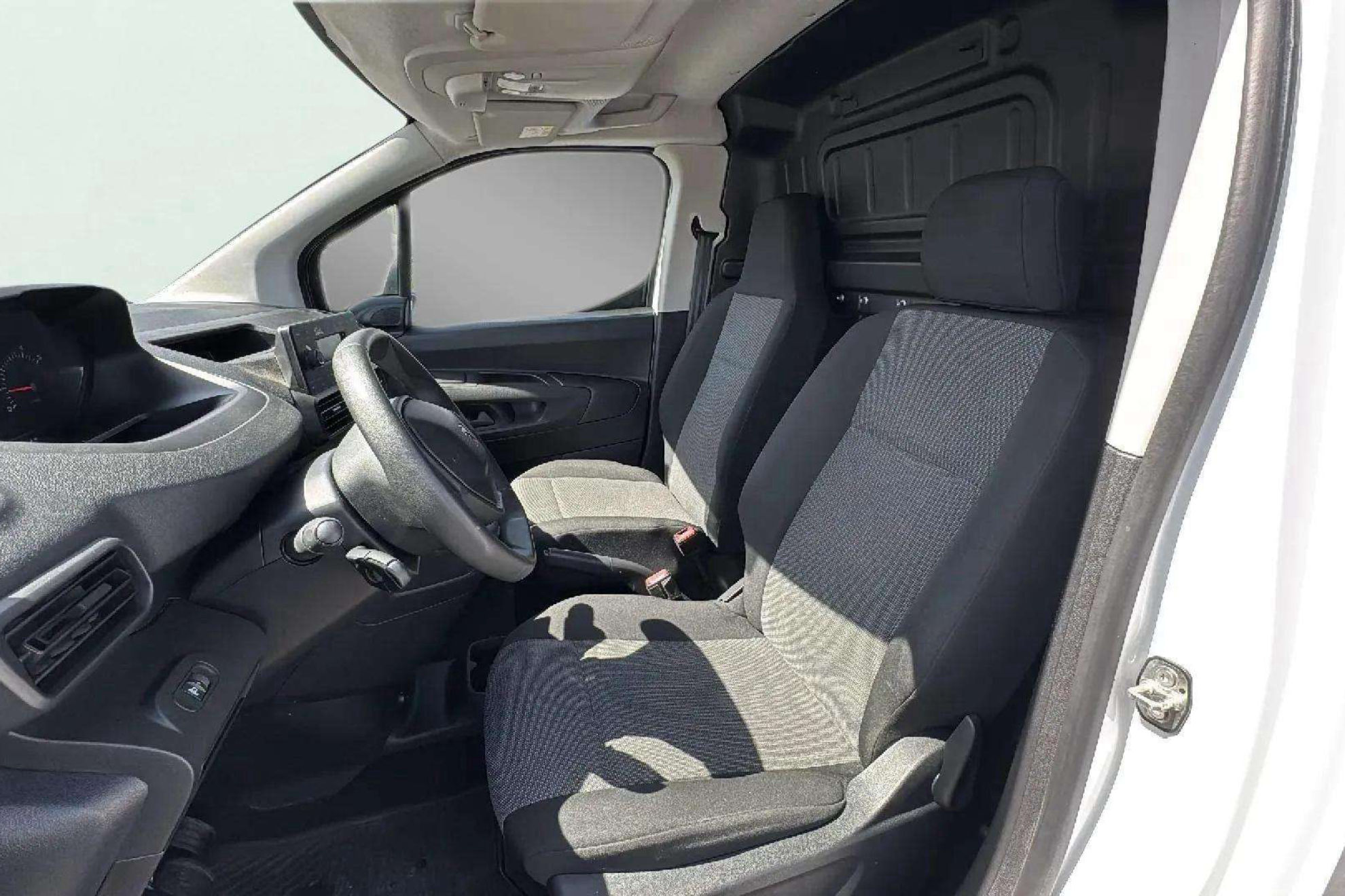 Peugeot Partner Premium Standard 600kg BlueHDi - foto 13
