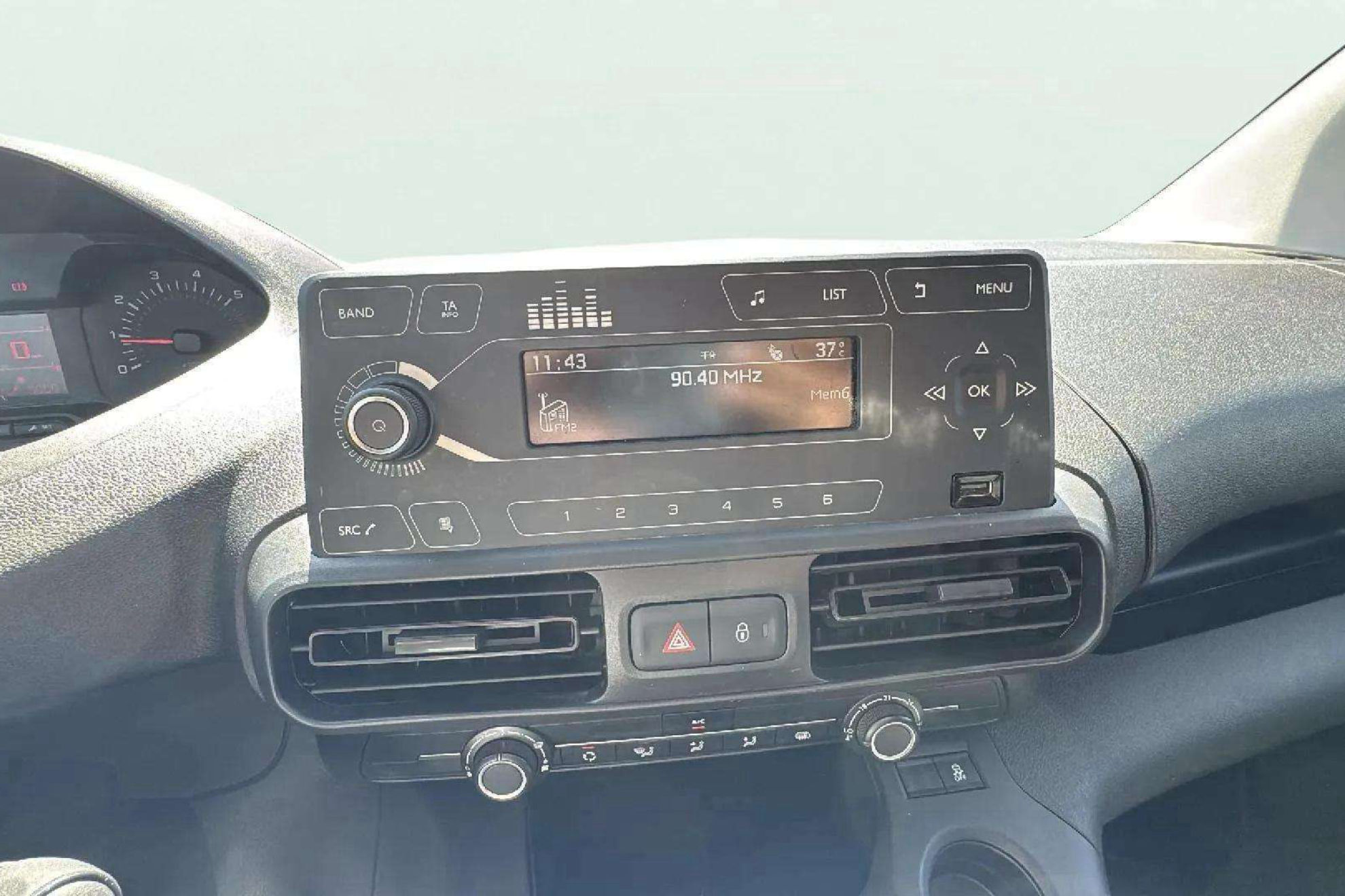 Peugeot Partner Premium Standard 600kg BlueHDi - foto 20