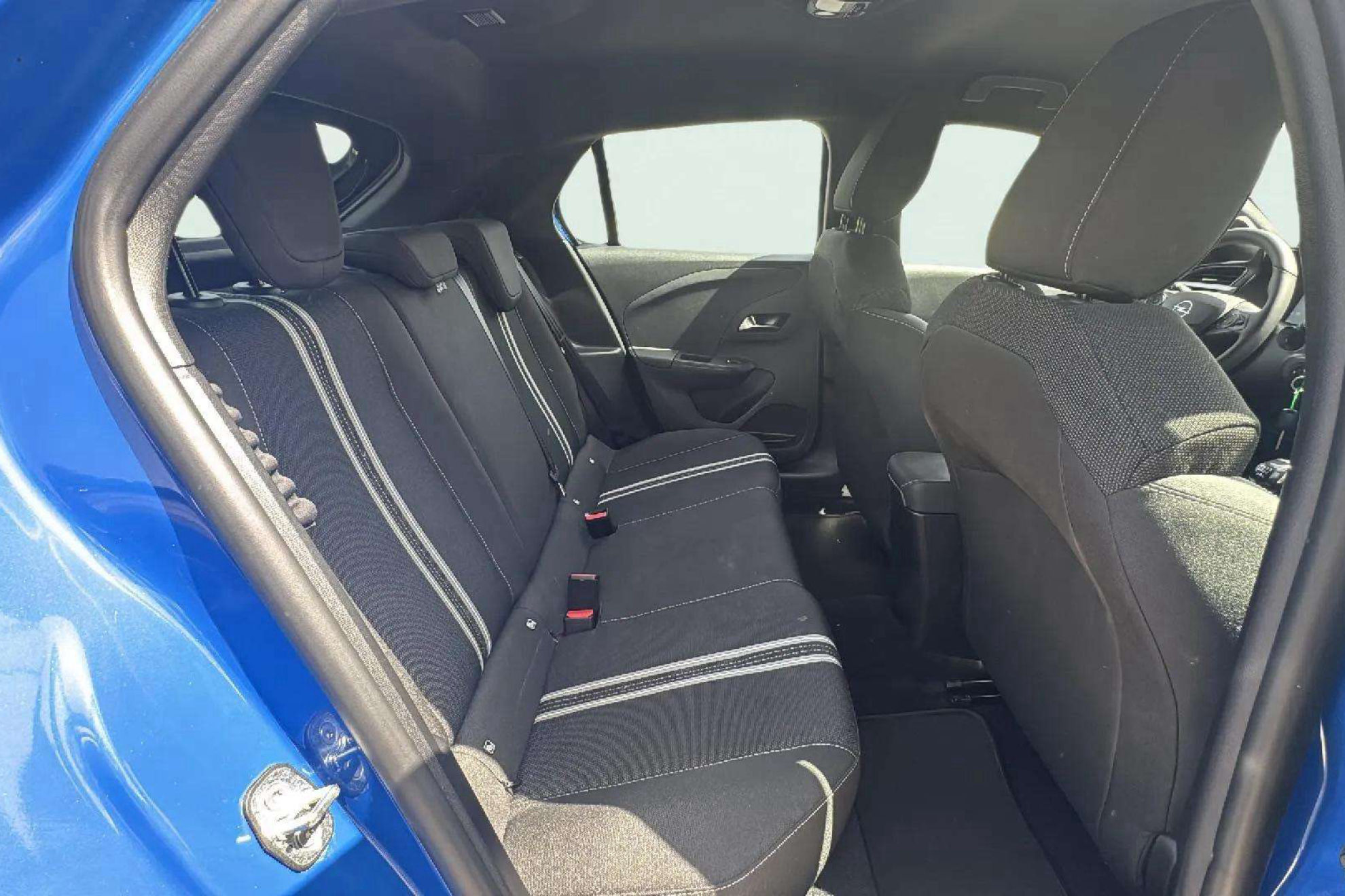 Opel Corsa 1.2T XHL Edition - foto 17