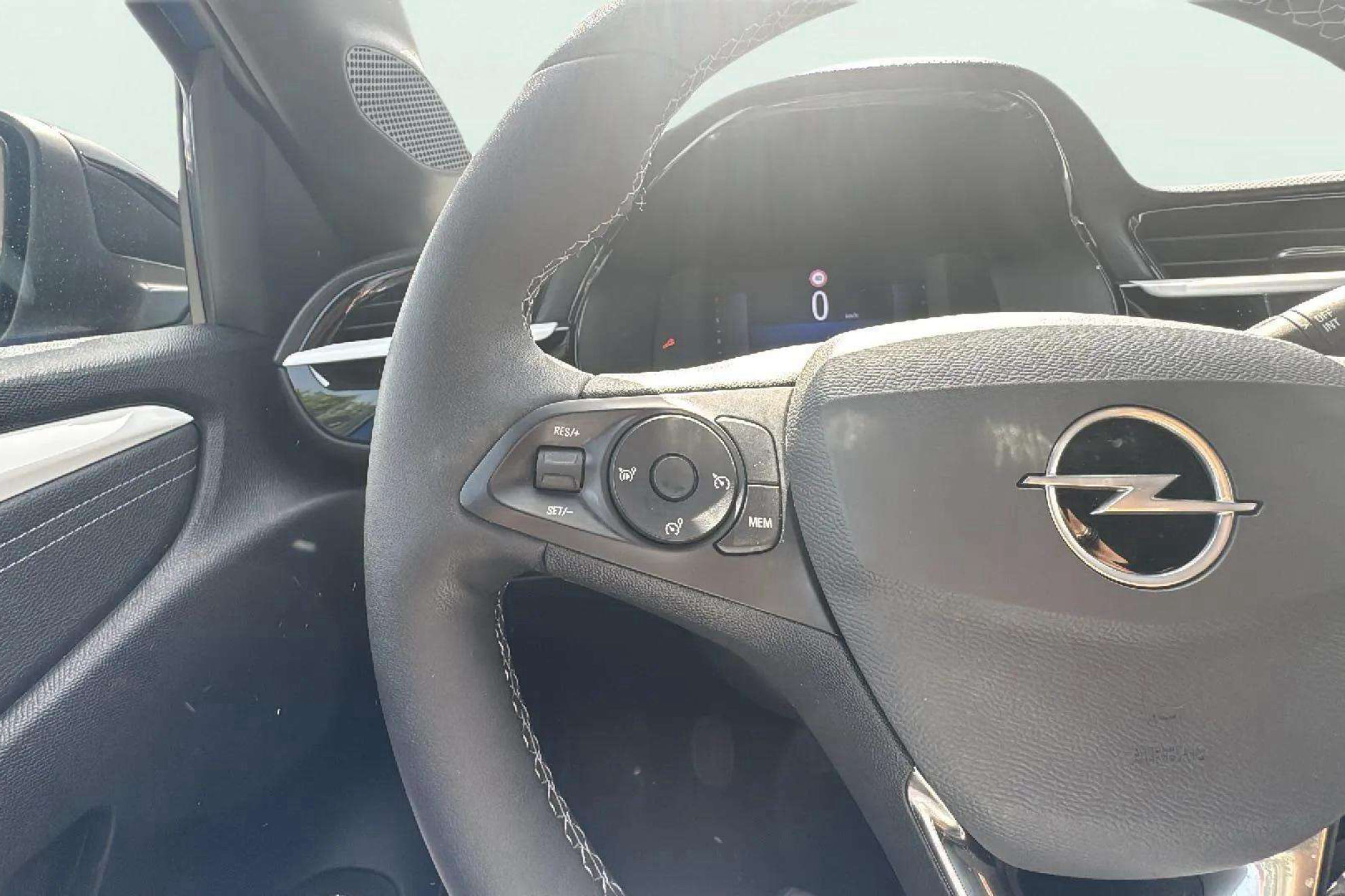 Opel Corsa 1.2T XHL Edition - foto 21