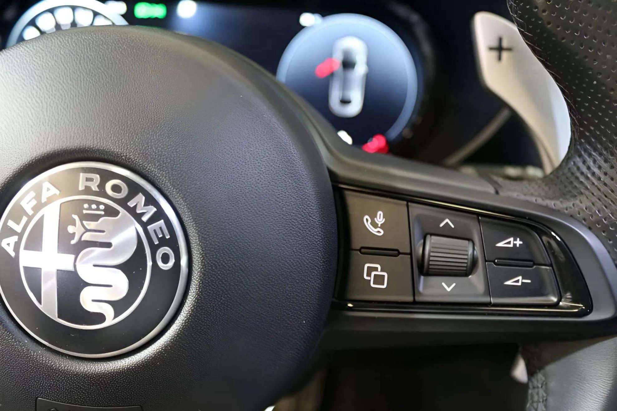 Alfa Romeo Giulia 2.2 Diesel Sprint RWD - foto 18