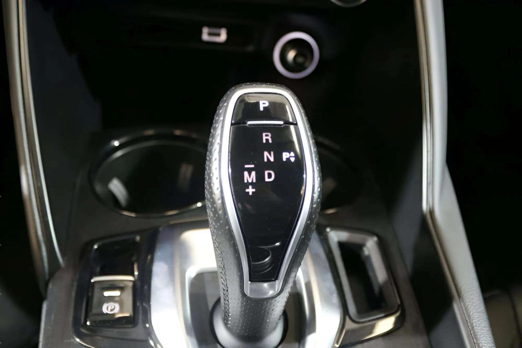 Alfa Romeo Giulia 2.2 Diesel Sprint RWD - foto 33