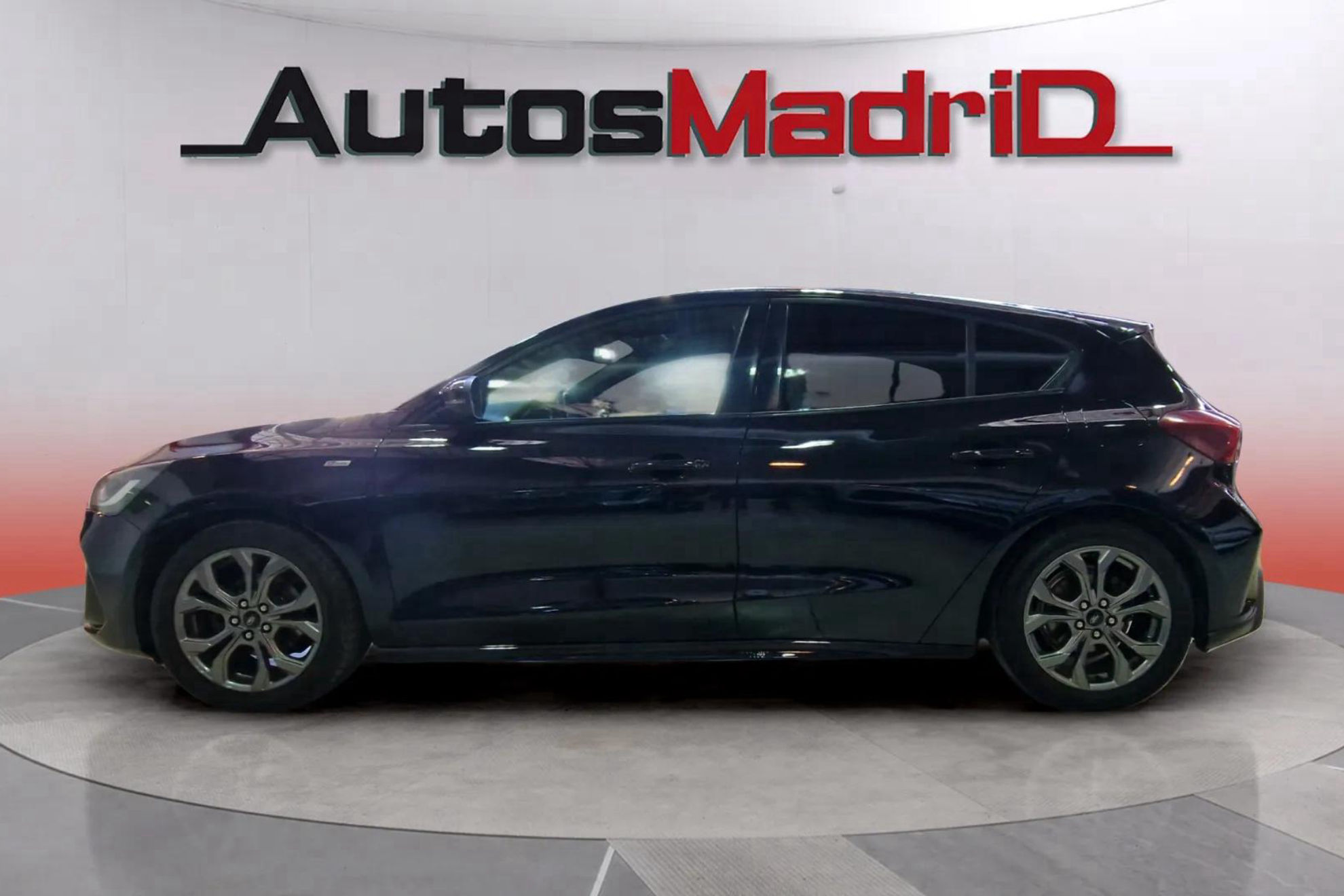 Ford Focus 1.0 EcoBoost MHEV ST-Line - foto 4