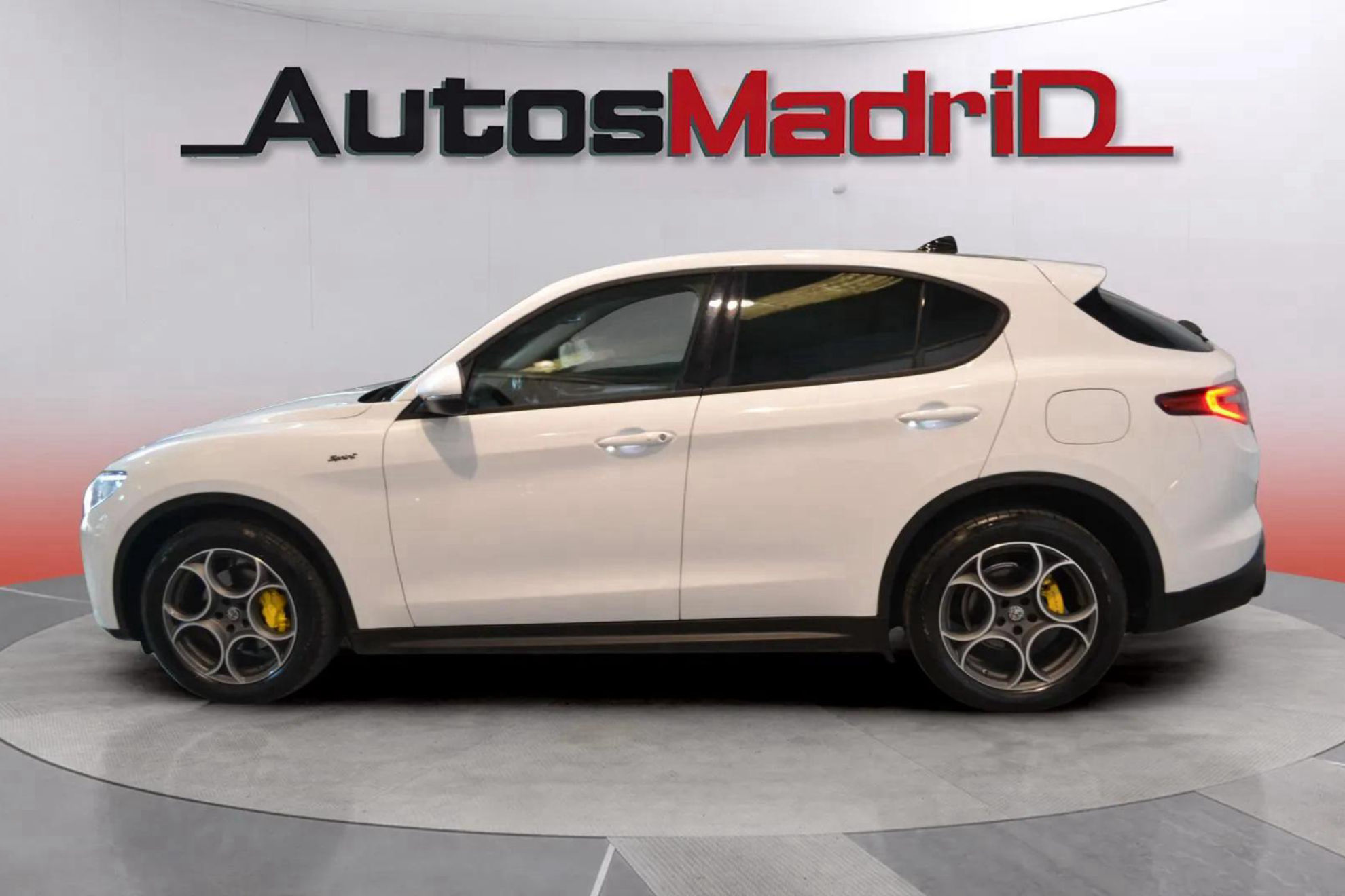 Alfa Romeo Stelvio 2.2 Diésel Sprint+ Q4 - foto 4