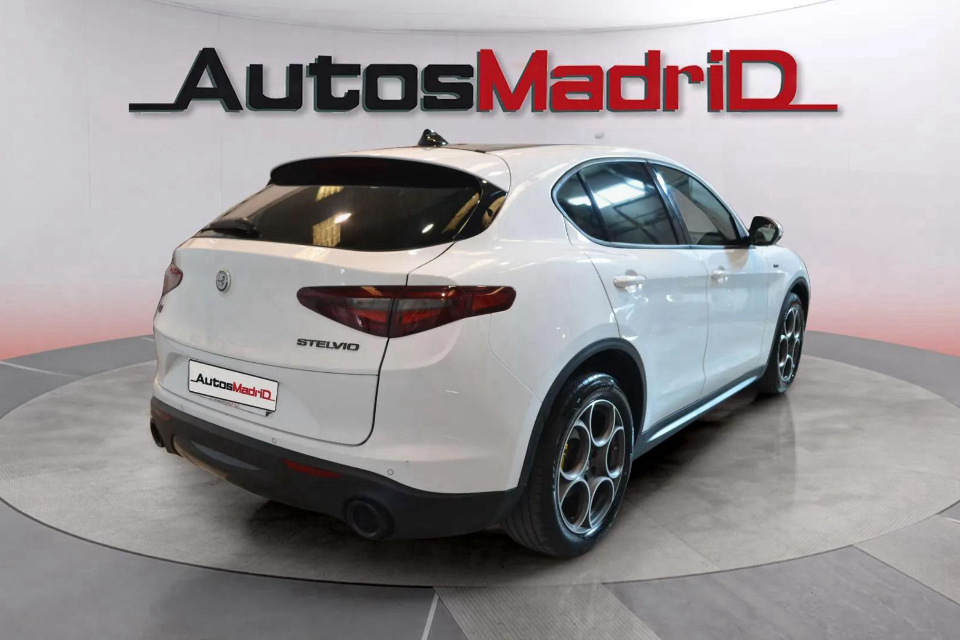 Alfa Romeo Stelvio 2.2 Diésel Sprint+ Q4 - foto 7