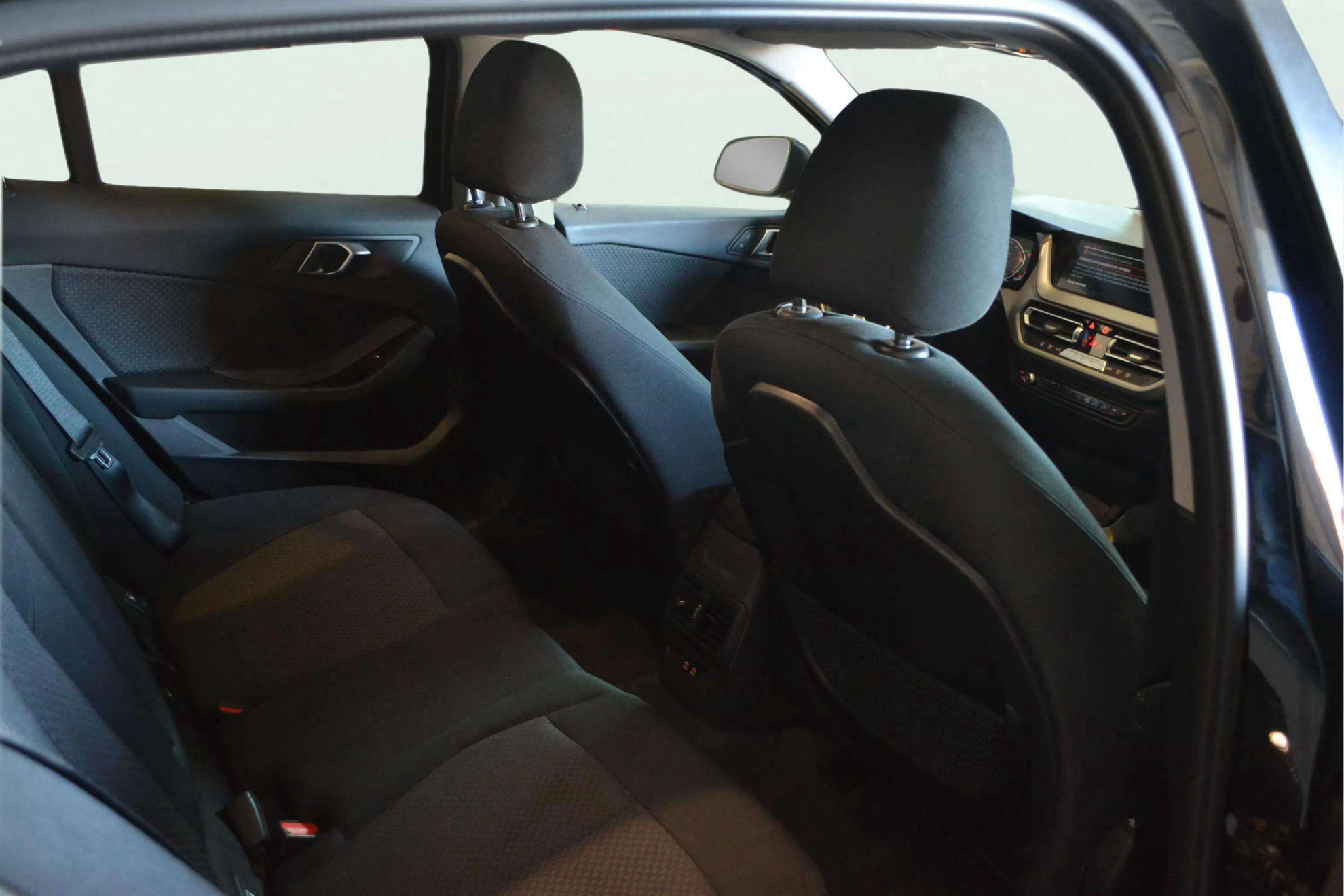 BMW Serie 1 118i Corporate - foto 10