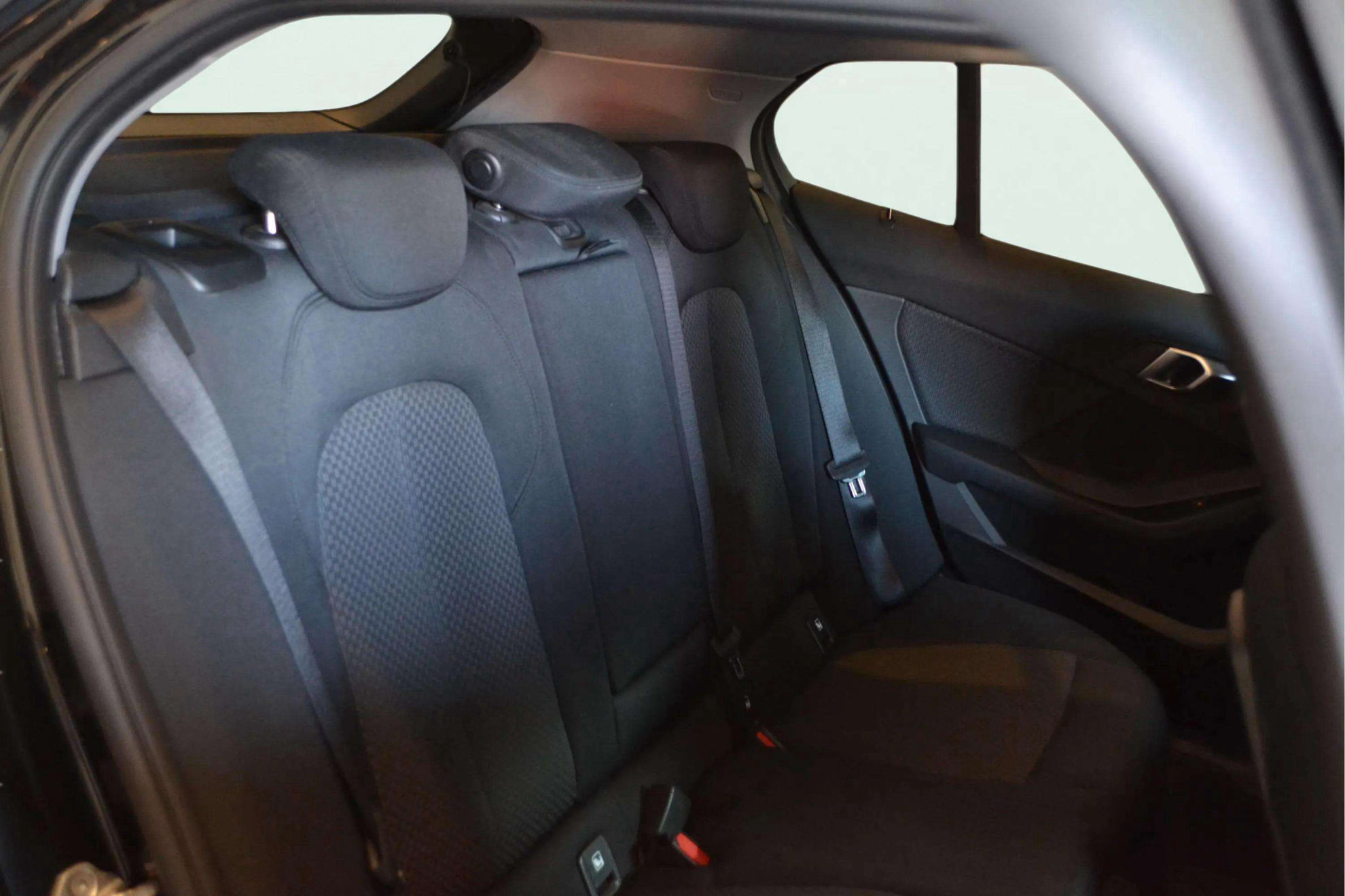 BMW Serie 1 118i Corporate - foto 11