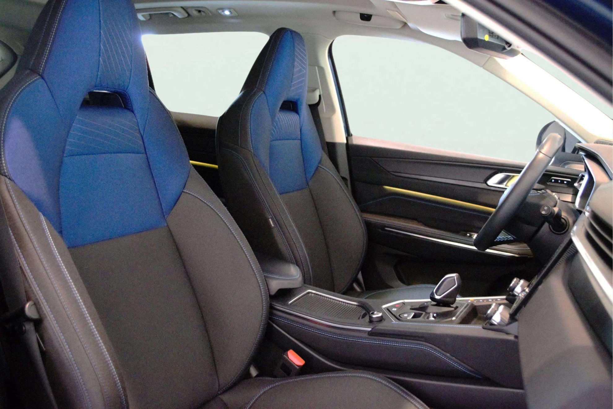 Lynk & Co 01 1.5 PHEV - foto 10