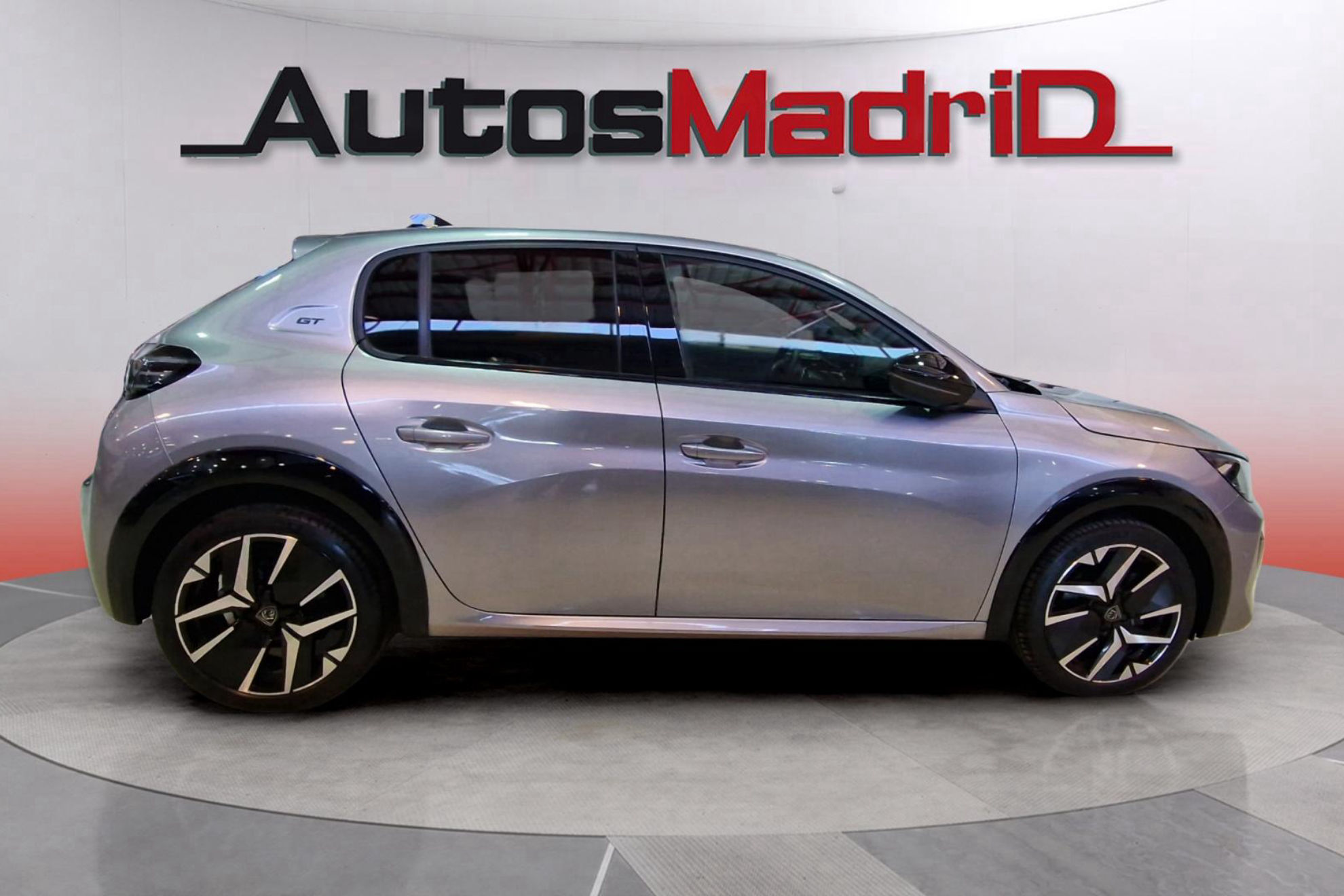 Peugeot 208 GT Hybrid 136 eDCS6 - foto 9
