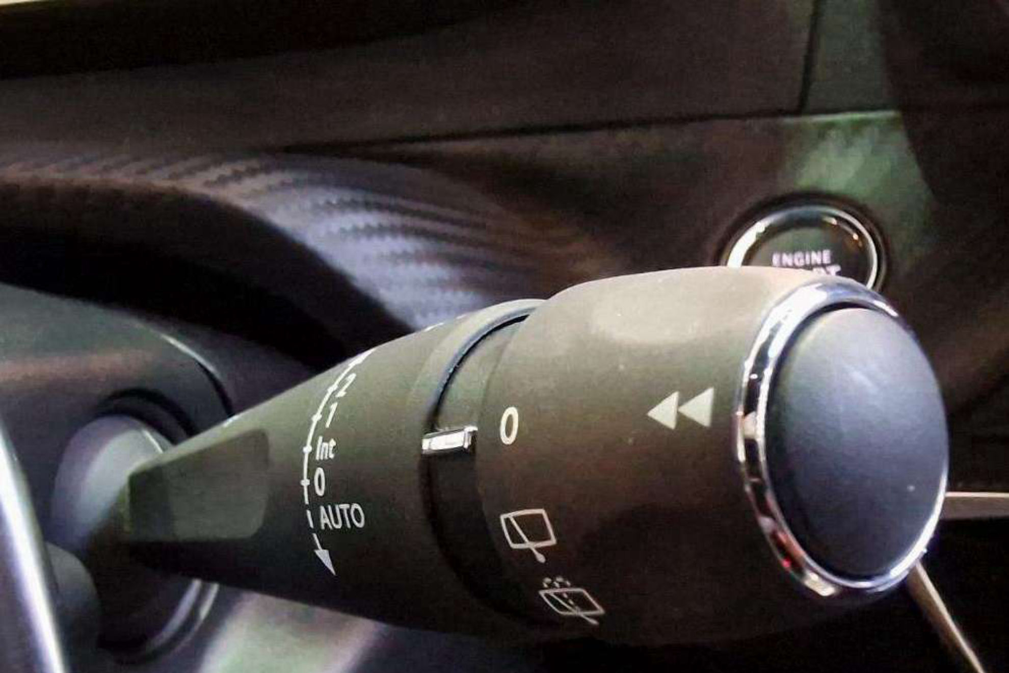 Peugeot 208 GT Hybrid 136 eDCS6 - foto 20