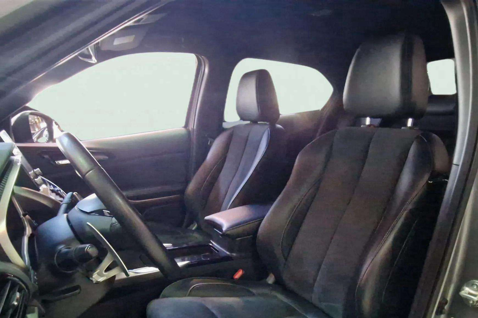 Mitsubishi Eclipse Cross PHEV Kaiteki 4WD - foto 14