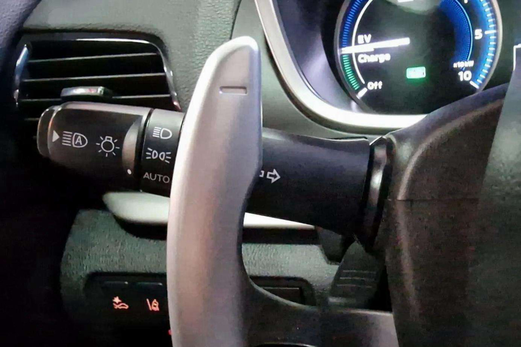 Mitsubishi Eclipse Cross PHEV Kaiteki 4WD - foto 17