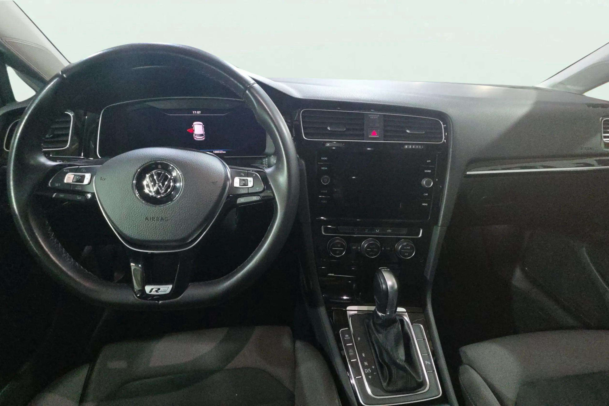 Volkswagen Golf Sport R-Line 1.5 TSI DSG - foto 9