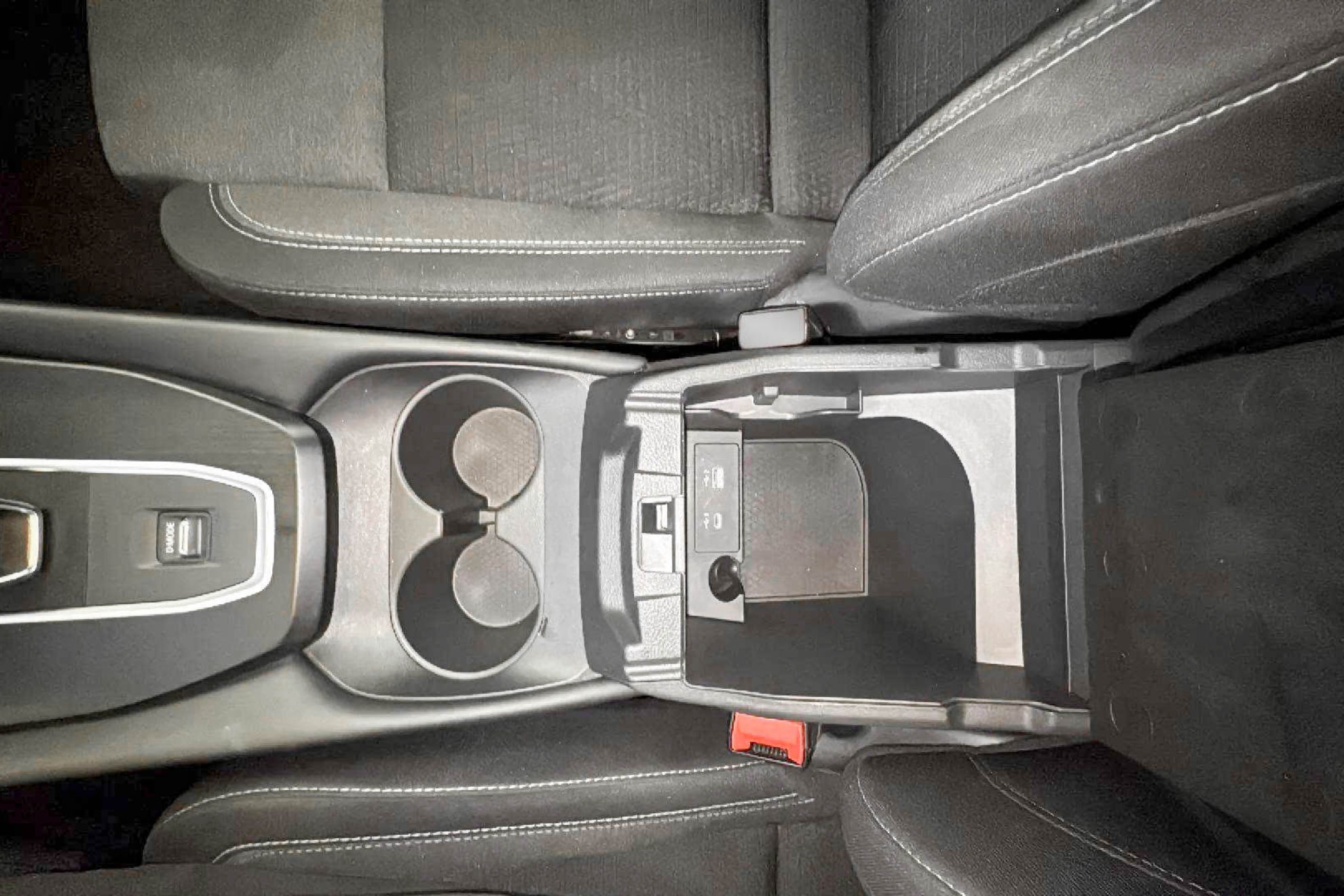 Nissan Qashqai DIG-T Xtronic N-Connecta - foto 33