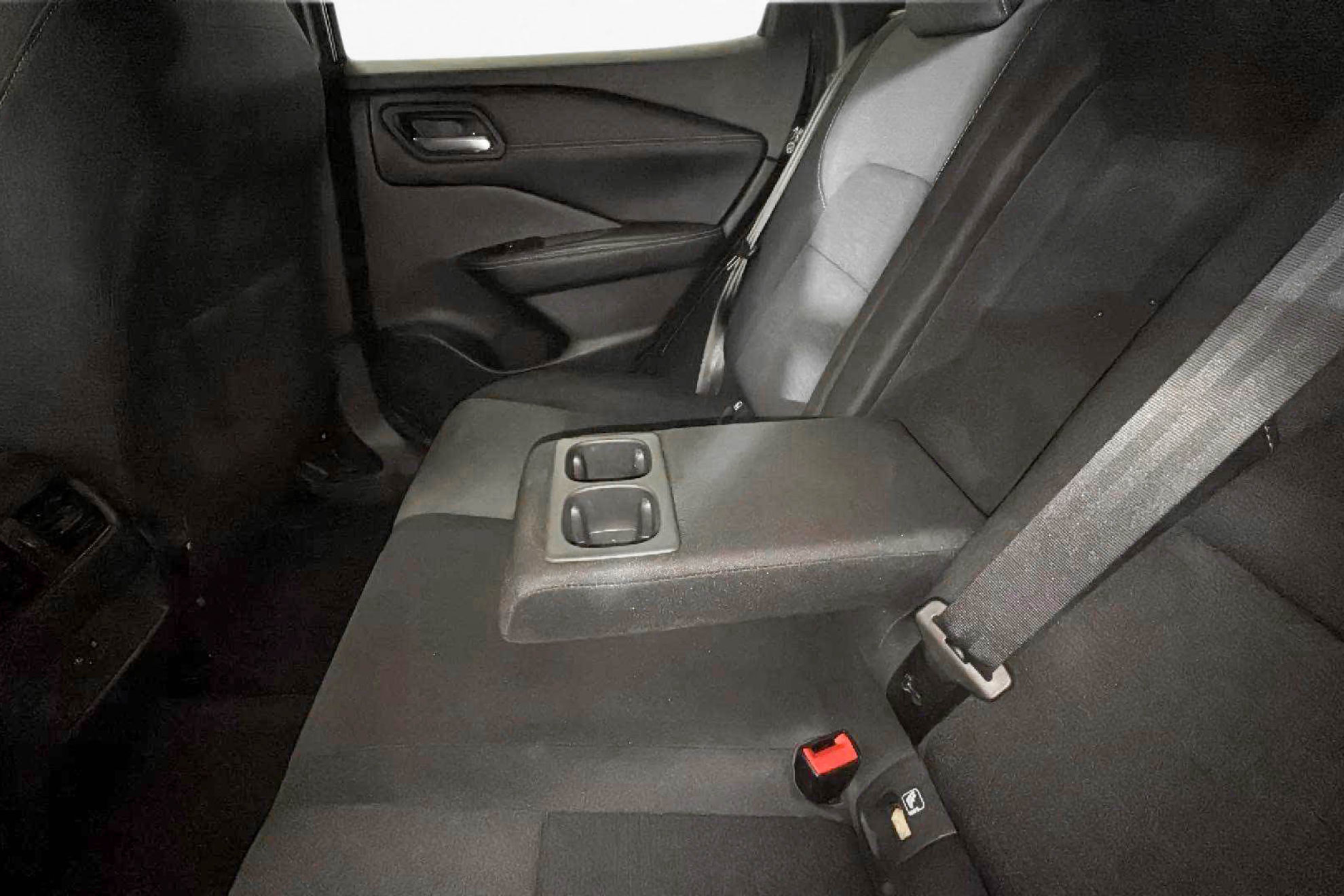 Nissan Qashqai DIG-T Xtronic N-Connecta - foto 35