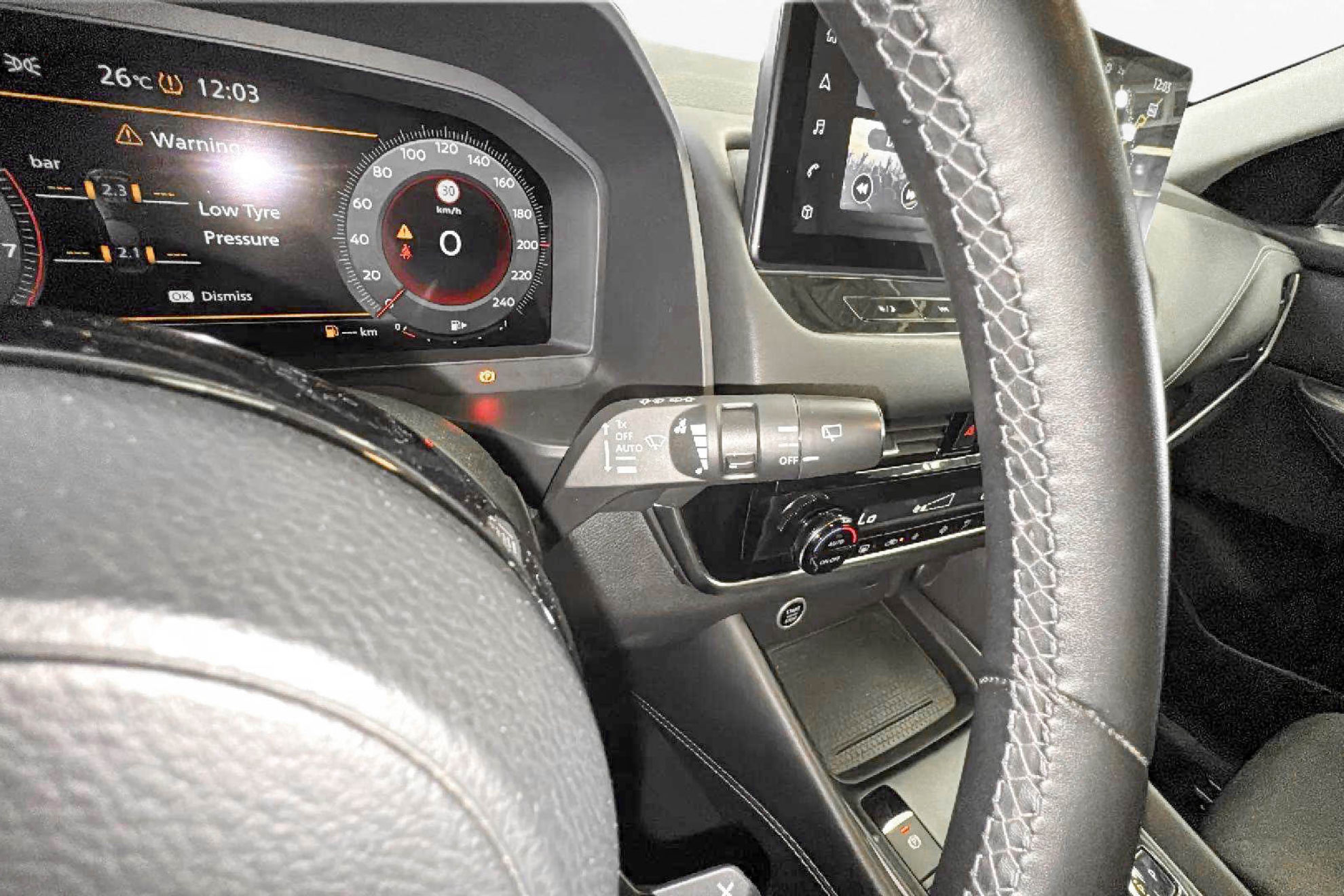 Nissan Qashqai DIG-T Xtronic N-Connecta - foto 25