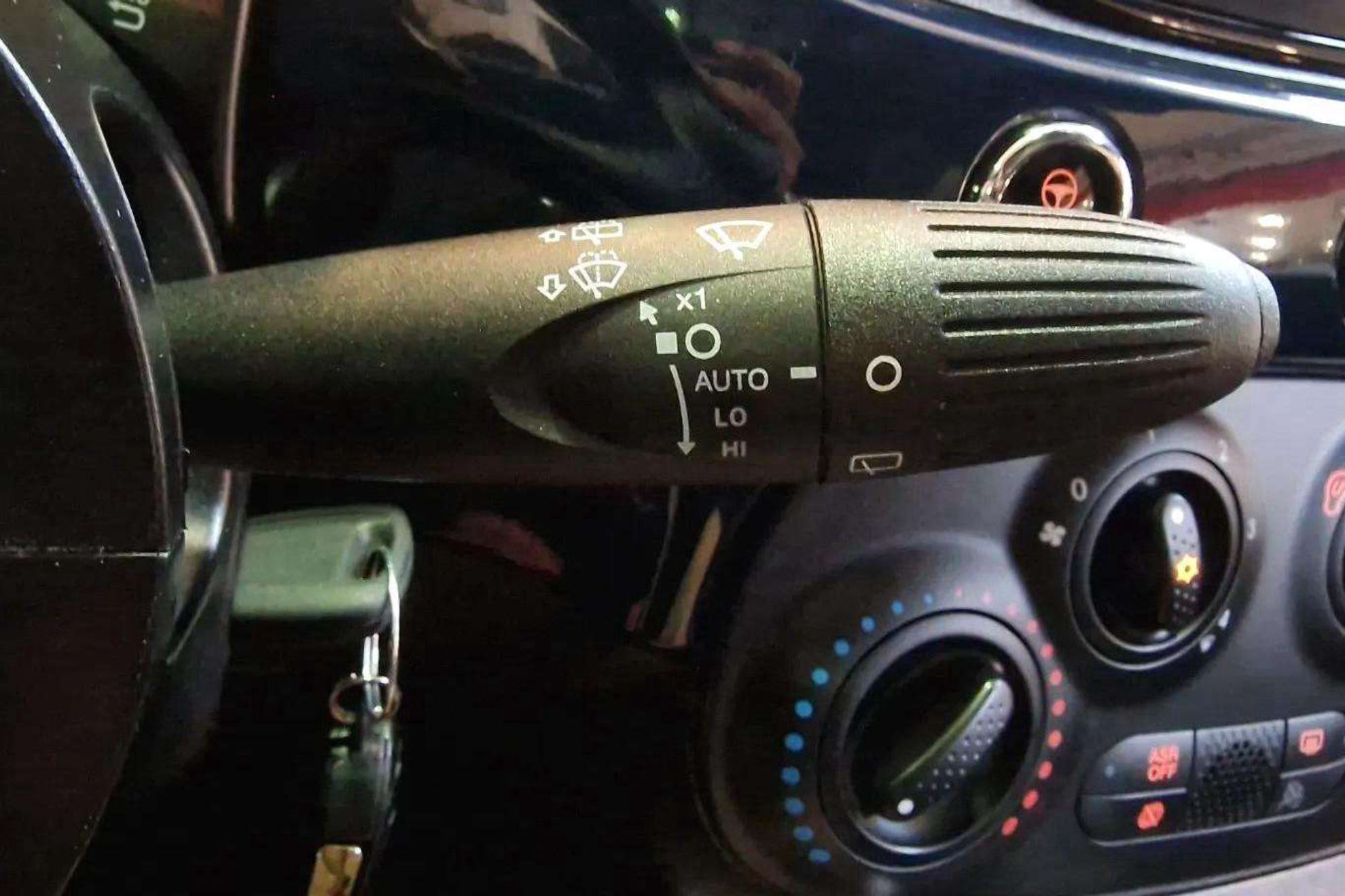 Fiat 500 Monotrim 1.0 Hybrid Style - foto 17