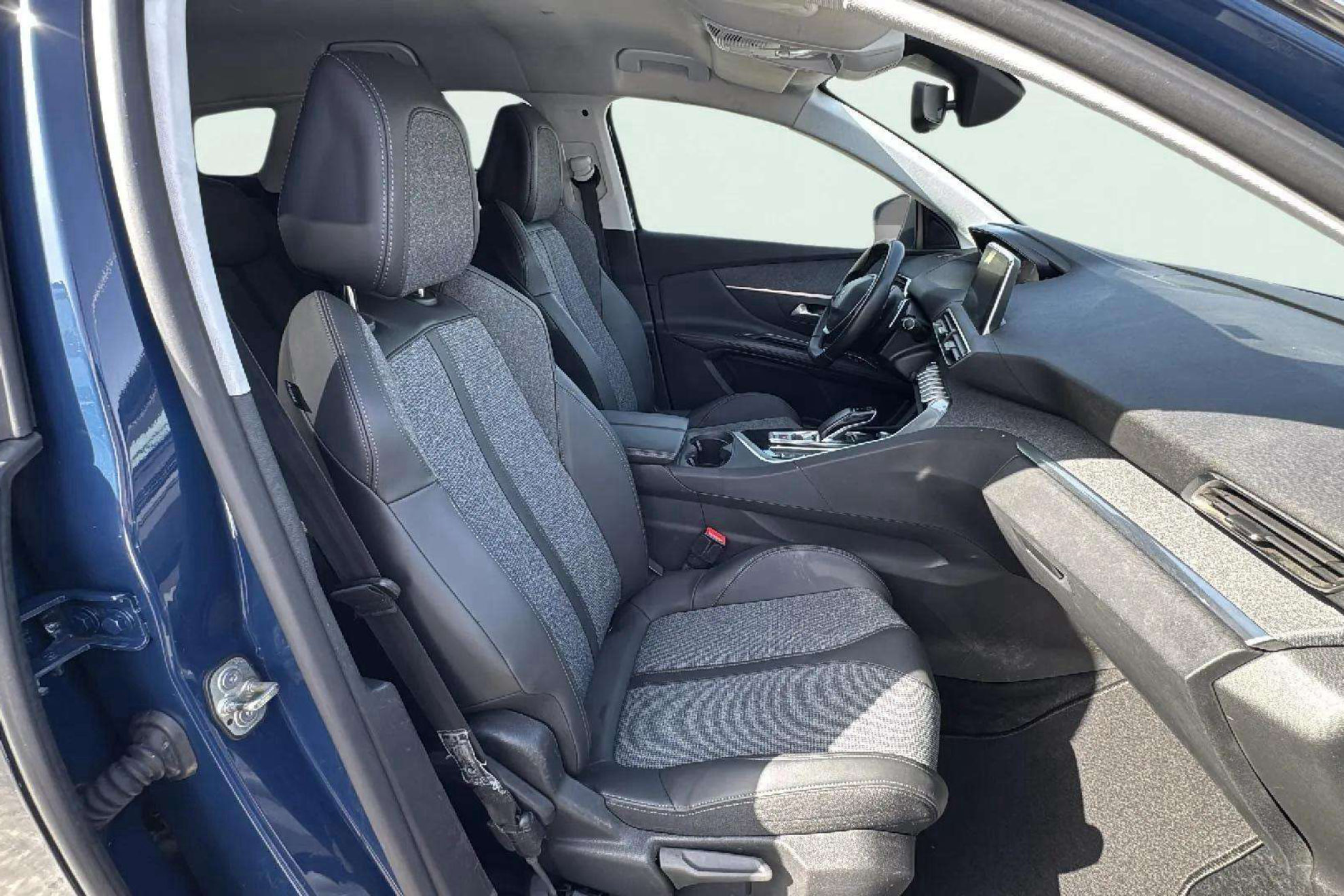 Peugeot 3008 Hybrid 225 e-EAT8 Allure - foto 14