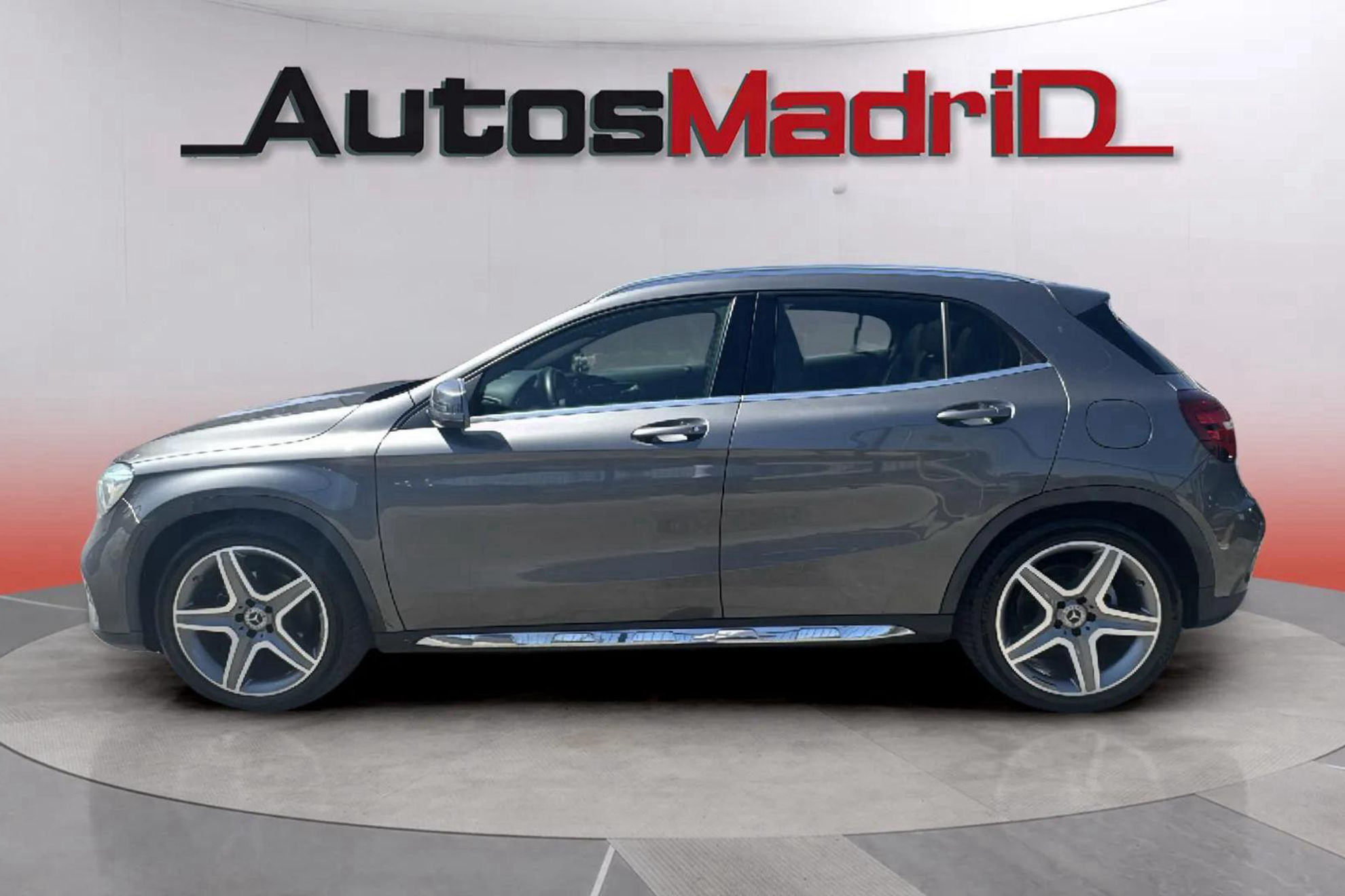 Mercedes-Benz GLA 200d - foto 4