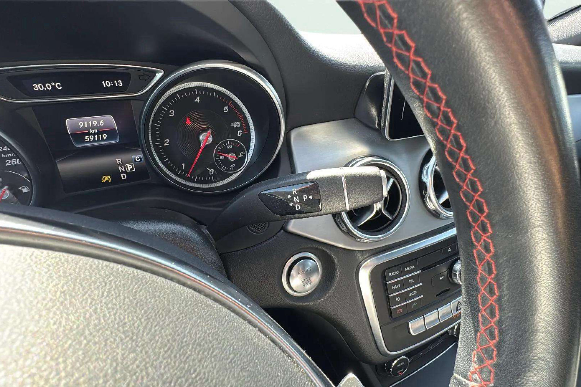 Mercedes-Benz GLA 200d - foto 26