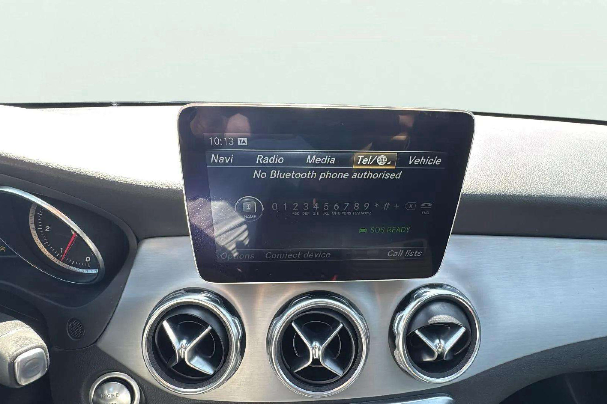 Mercedes-Benz GLA 200d - foto 28