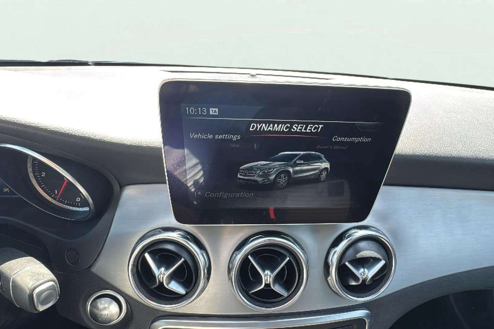 Mercedes-Benz GLA 200d - foto 29