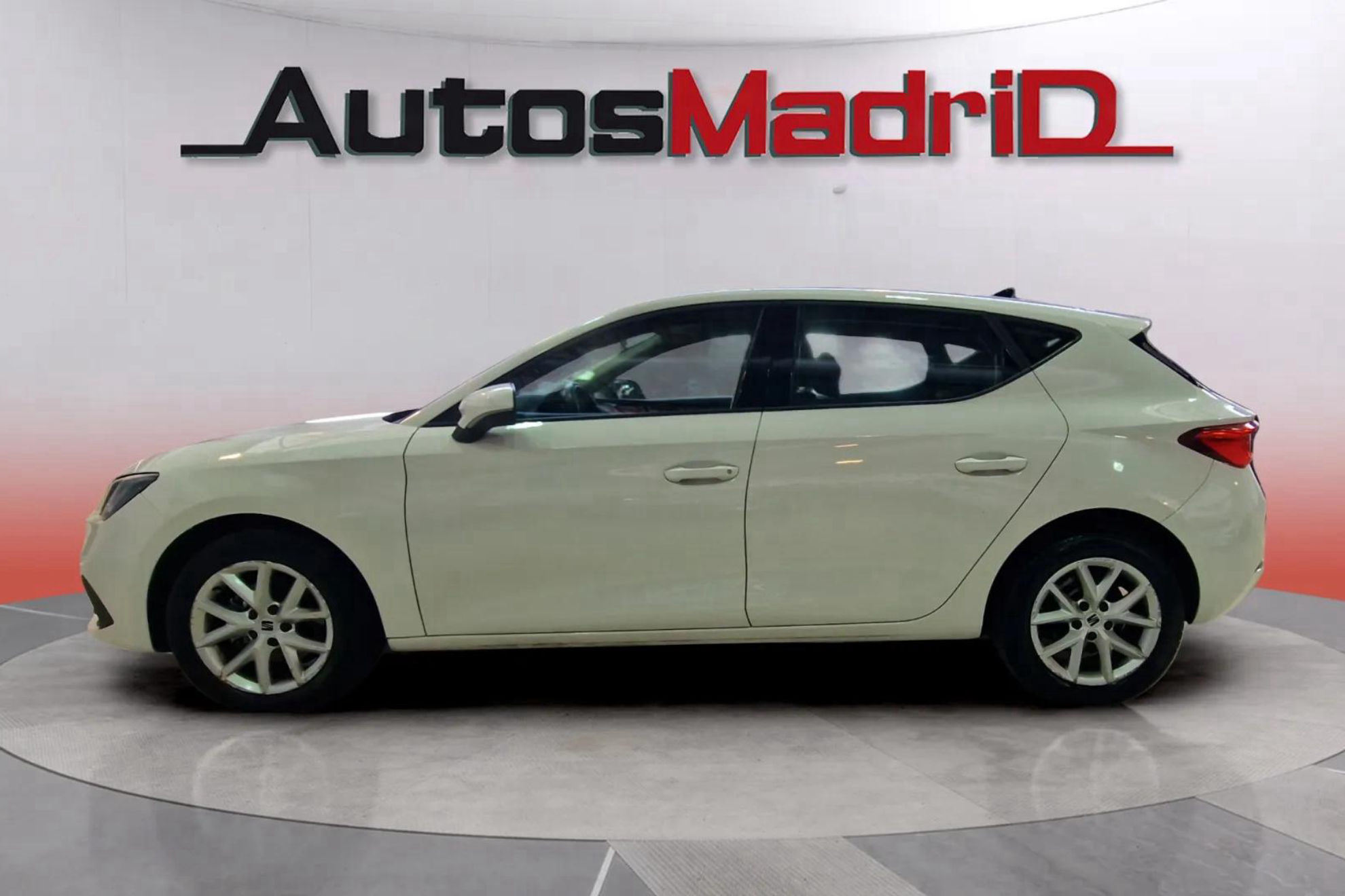 SEAT León 2.0 TDI Style Go - foto 4