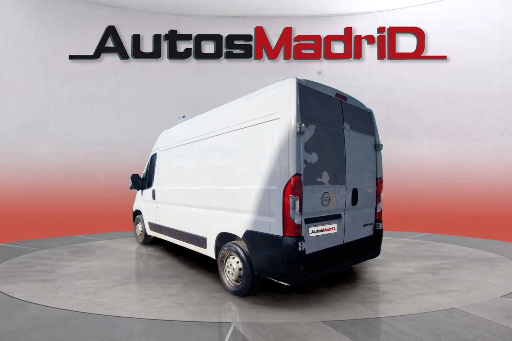 Opel Movano Furgón 3.3T L2 H2 2.2 BlueHDi 120 MT6 - foto 5