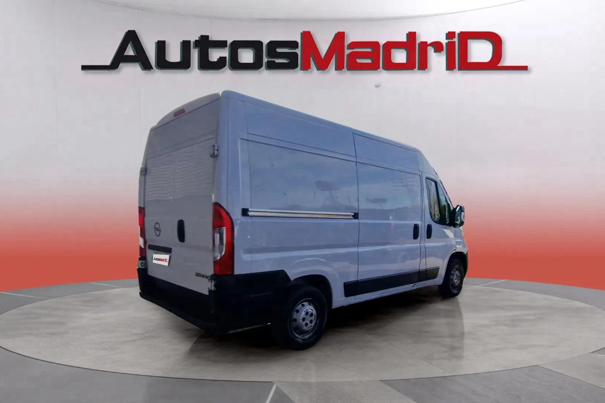 Opel Movano Furgón 3.3T L2 H2 2.2 BlueHDi 120 MT6 - foto 9