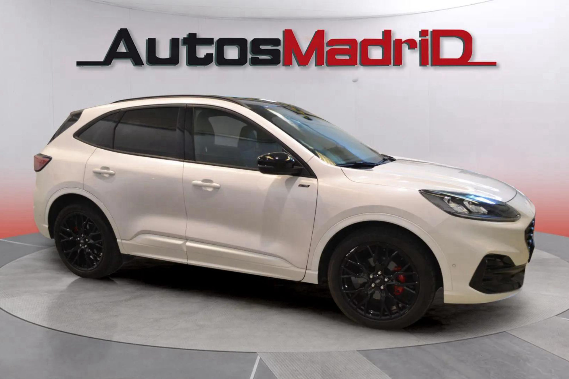 Ford Kuga ST-Line X 1.5T EcoBoost - foto 8