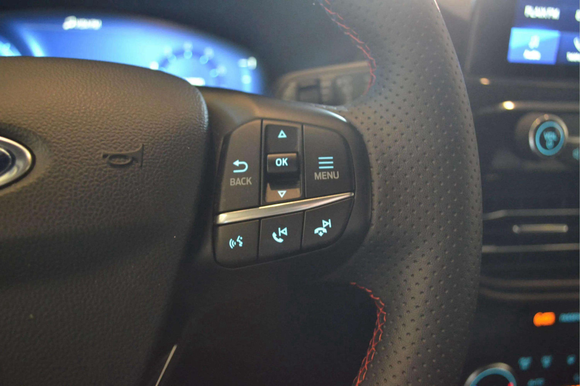 Ford Kuga ST-Line X 1.5T EcoBoost - foto 20
