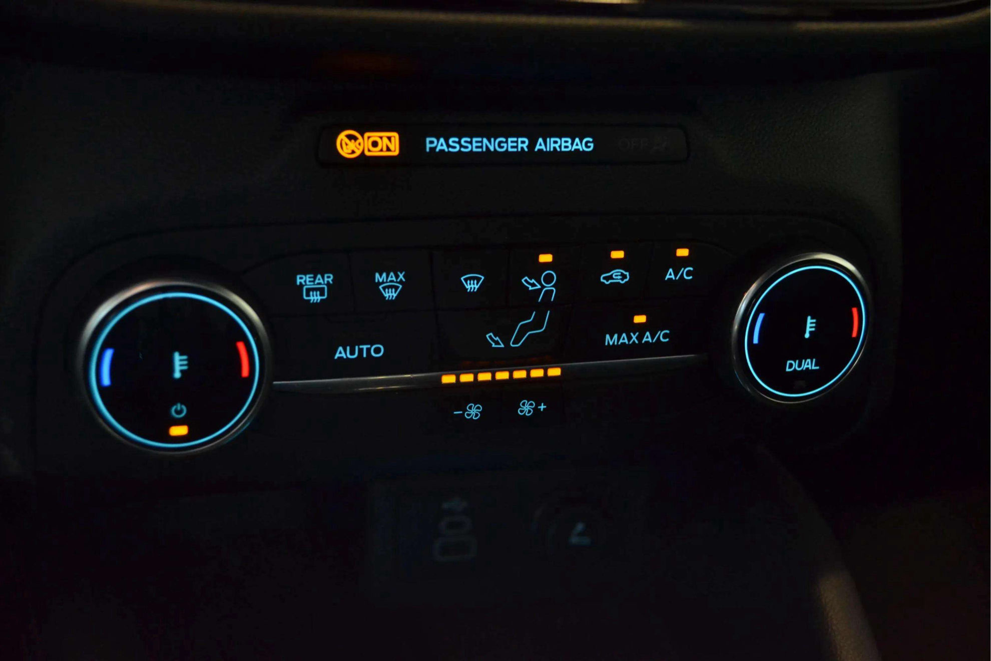 Ford Kuga ST-Line X 1.5T EcoBoost - foto 29