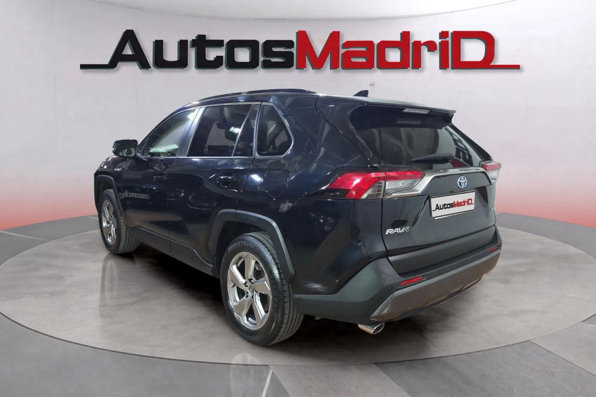 Toyota RAV4 2.5l 220H Advance - foto 5