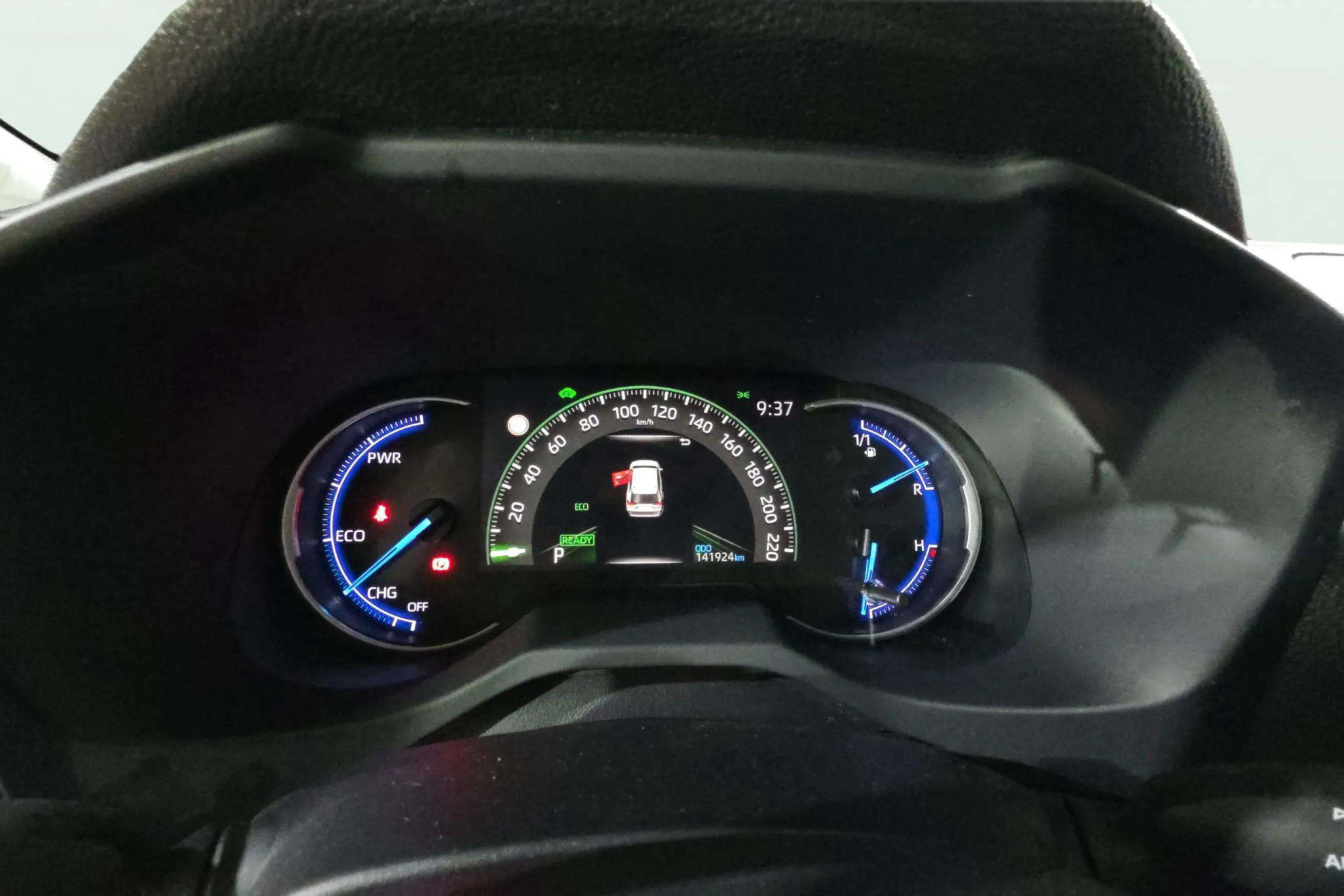 Toyota RAV4 2.5l 220H Advance - foto 12