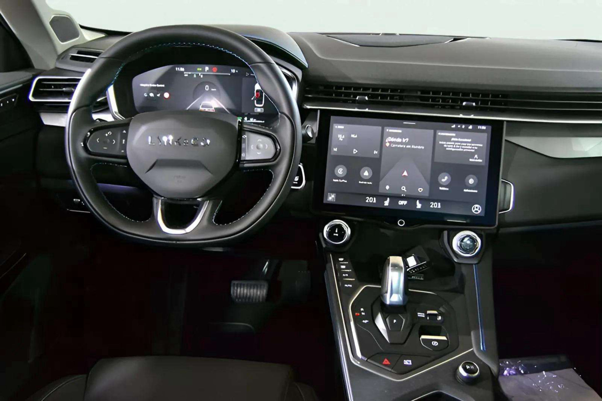 Lynk & Co 01 1.5 PHEV - foto 13