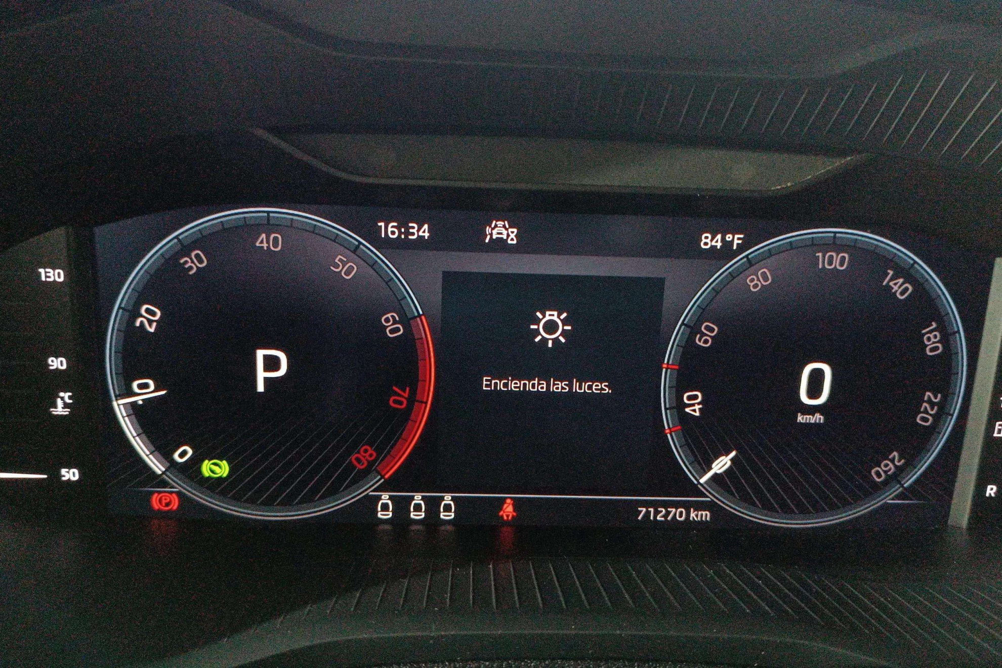 Škoda Karoq 1.5 TSI DSG ACT Selection - foto 13