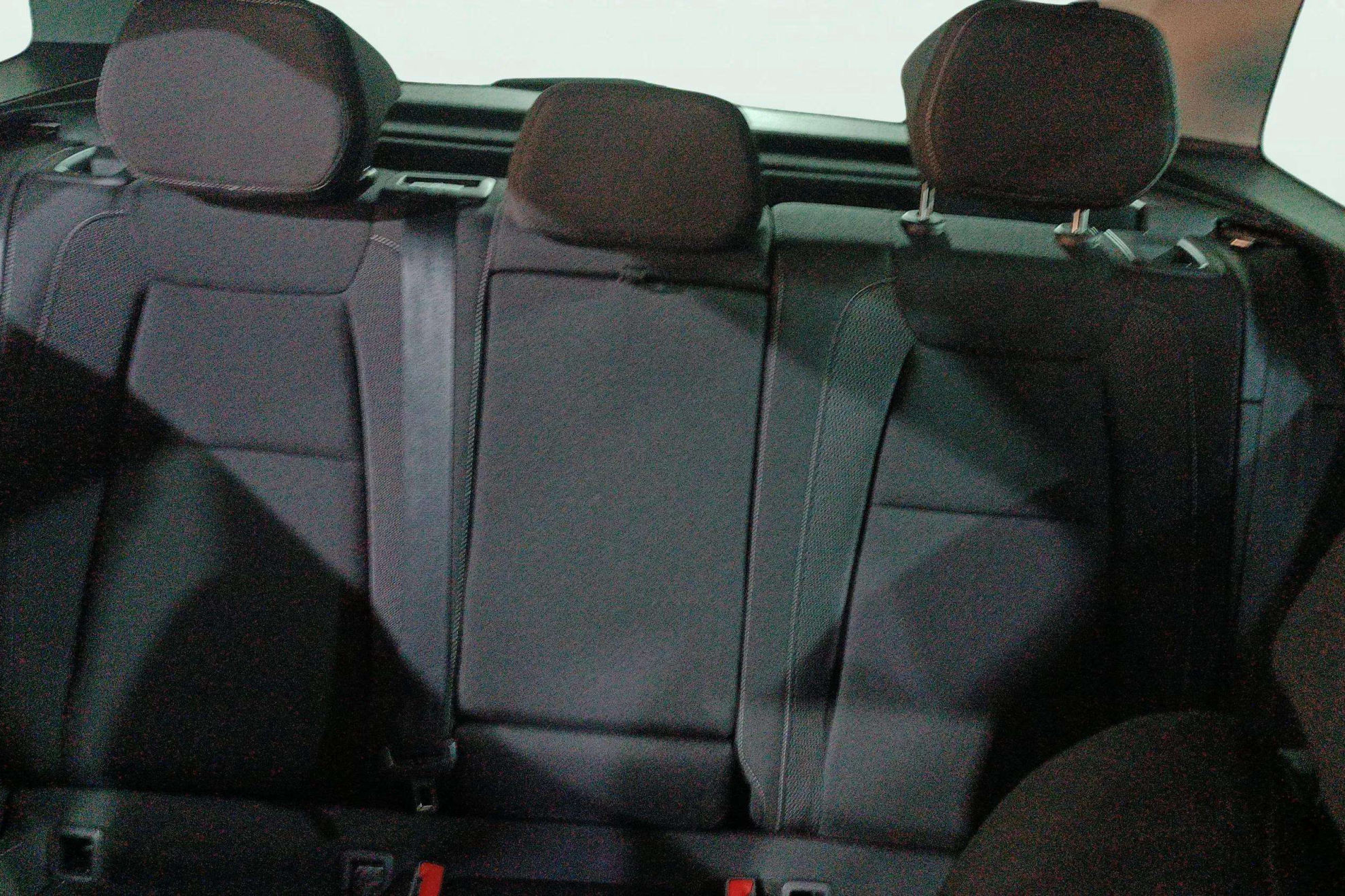 Škoda Karoq 1.5 TSI DSG ACT Selection - foto 16
