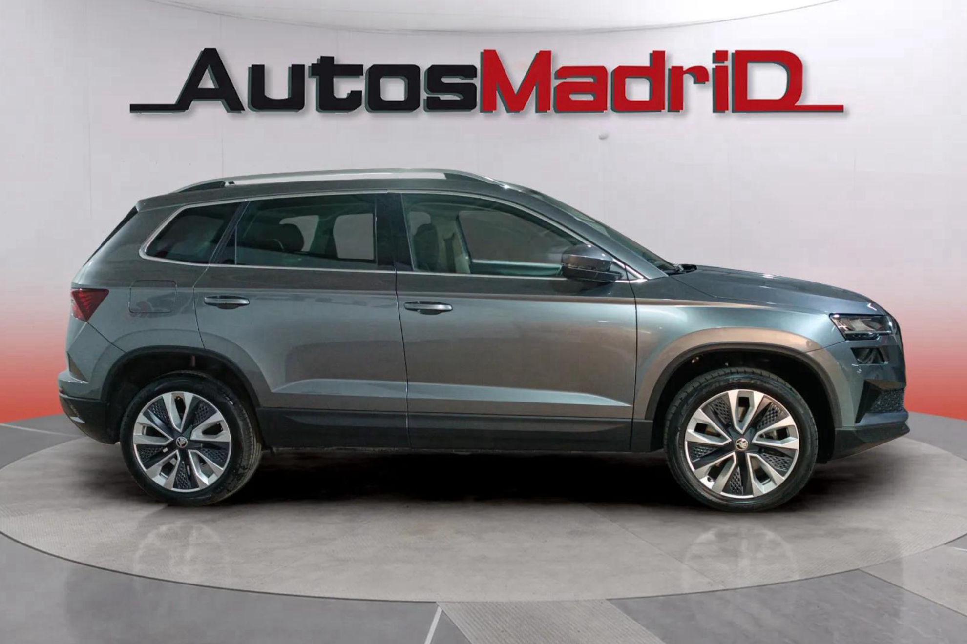 Škoda Karoq 1.5 TSI DSG ACT Selection - foto 9