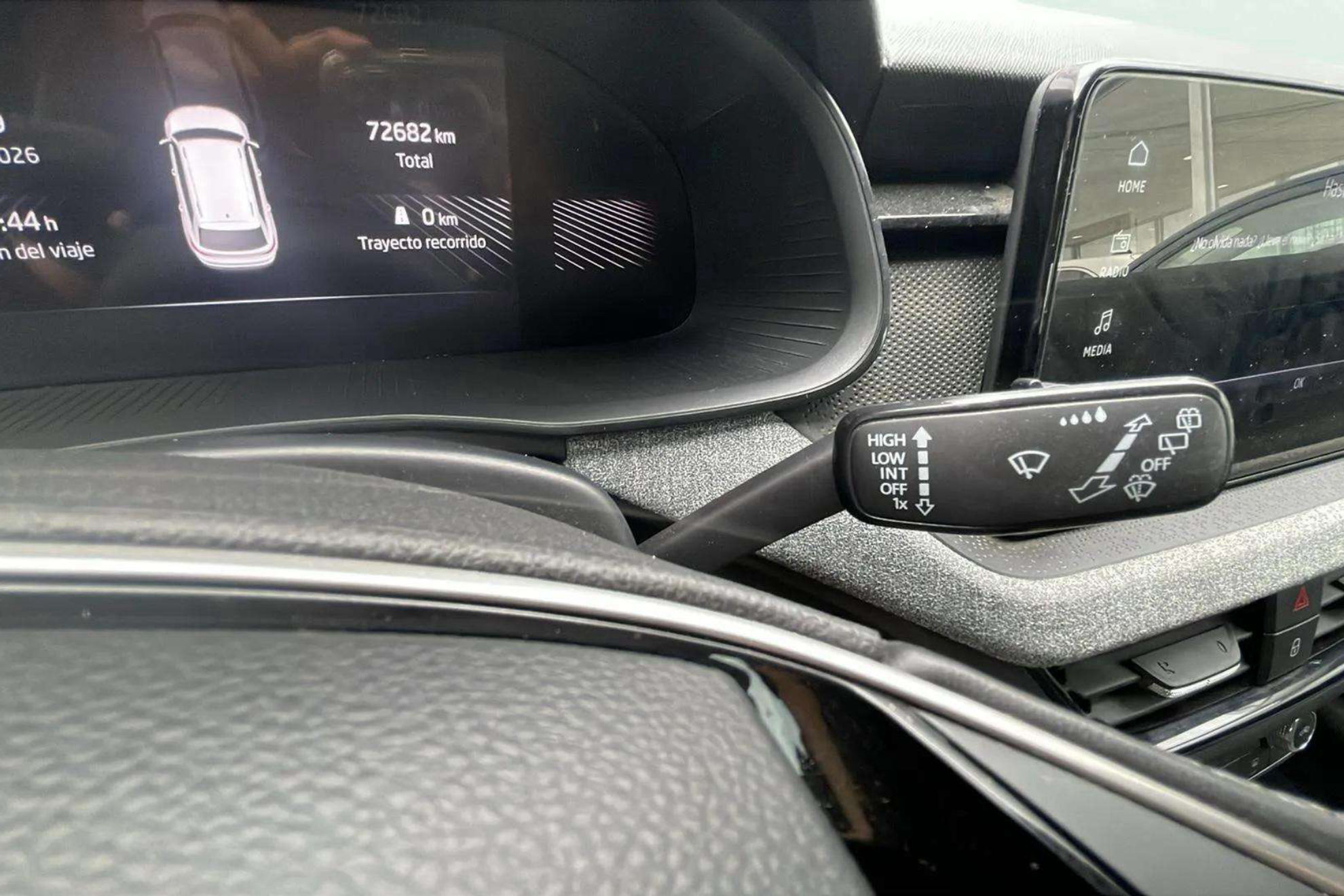 Škoda Kamiq 1.0 TSI Selection - foto 16