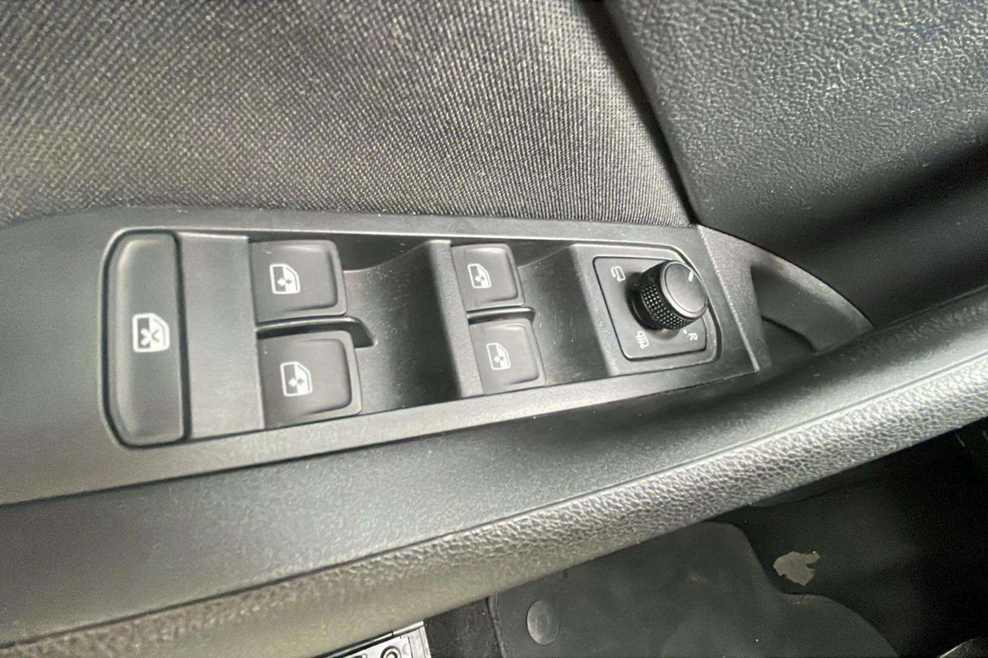 Škoda Kamiq 1.0 TSI Selection - foto 11