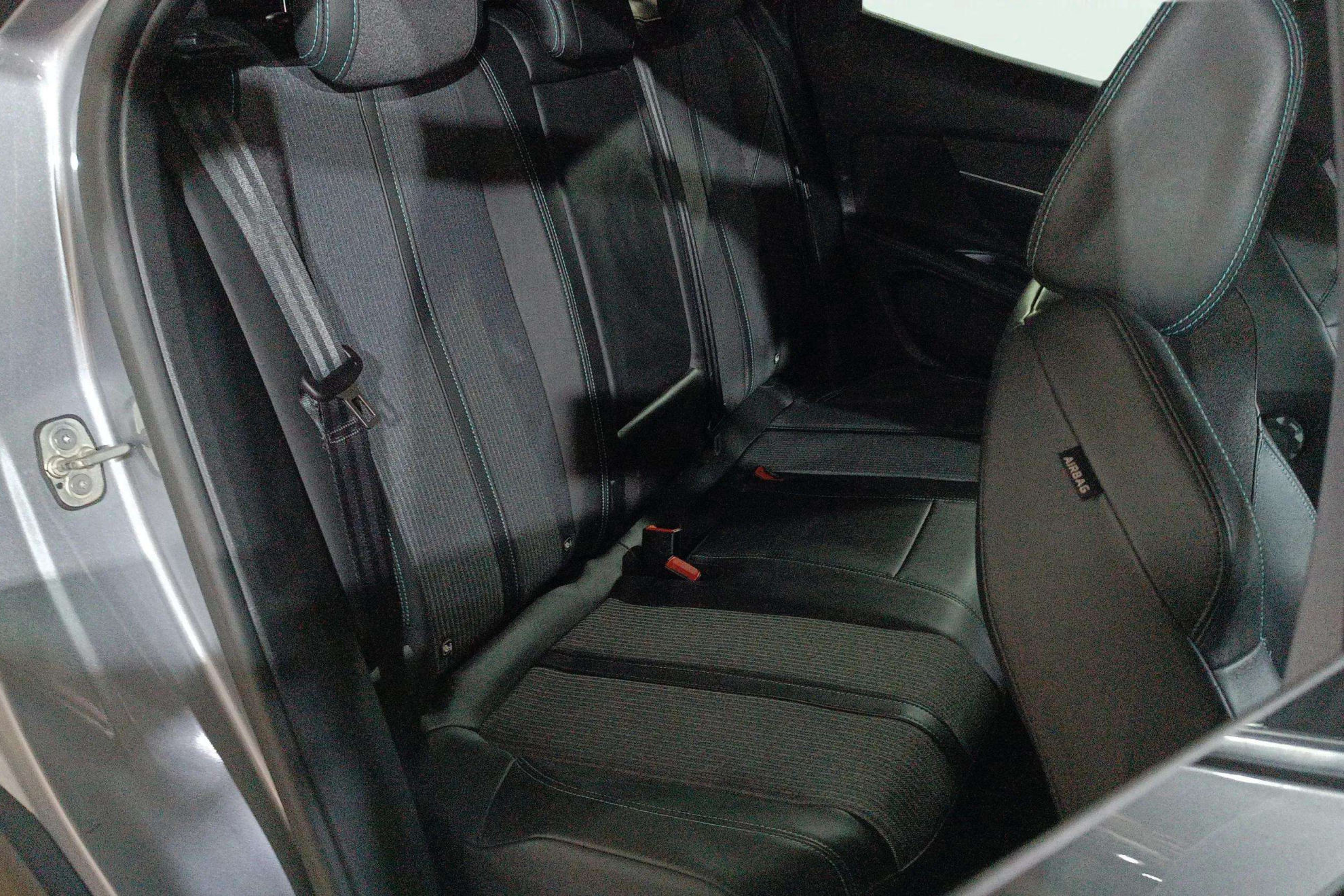 Peugeot 3008 225 e-EAT8 Allure Pack - foto 15