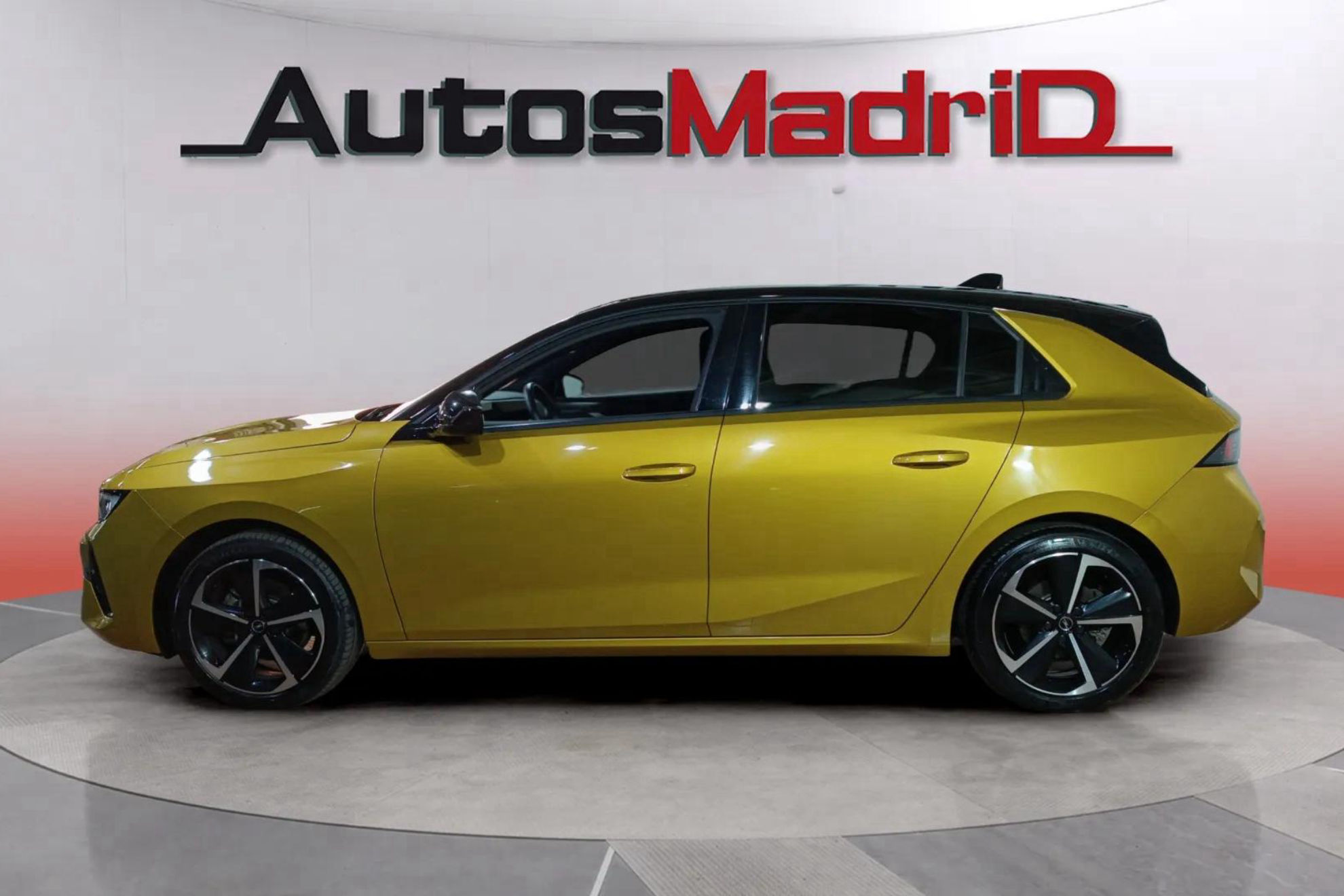 Opel Astra 1.2T XHT GS - foto 4