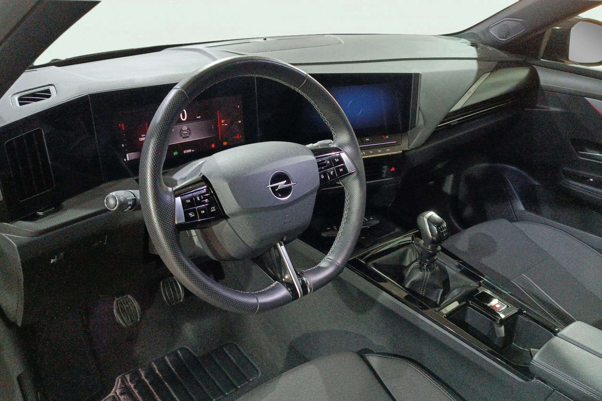 Opel Astra 1.2T XHT GS - foto 10