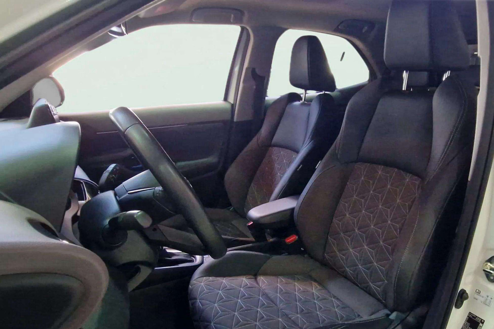 Toyota Yaris Cross 1.5 120H Style Bi-Tono - foto 14
