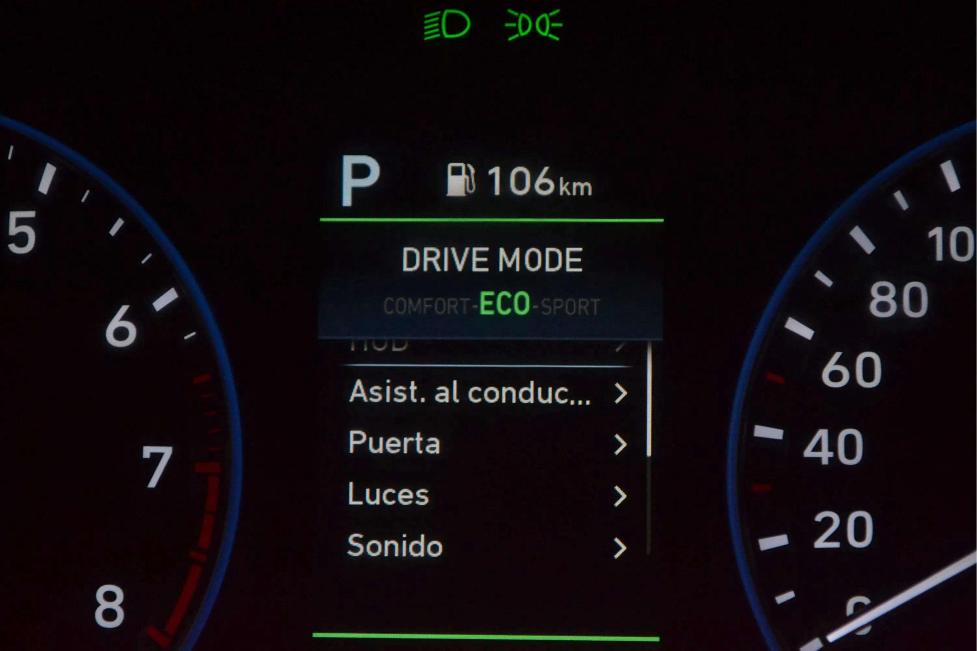 Hyundai Kona 1.6 T-GDi Style Sky Lime 4x4 DT - foto 28